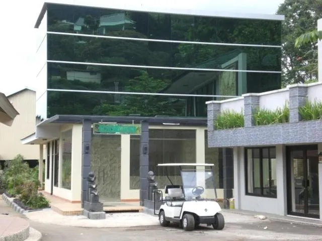 Property building in Villa Tjokro