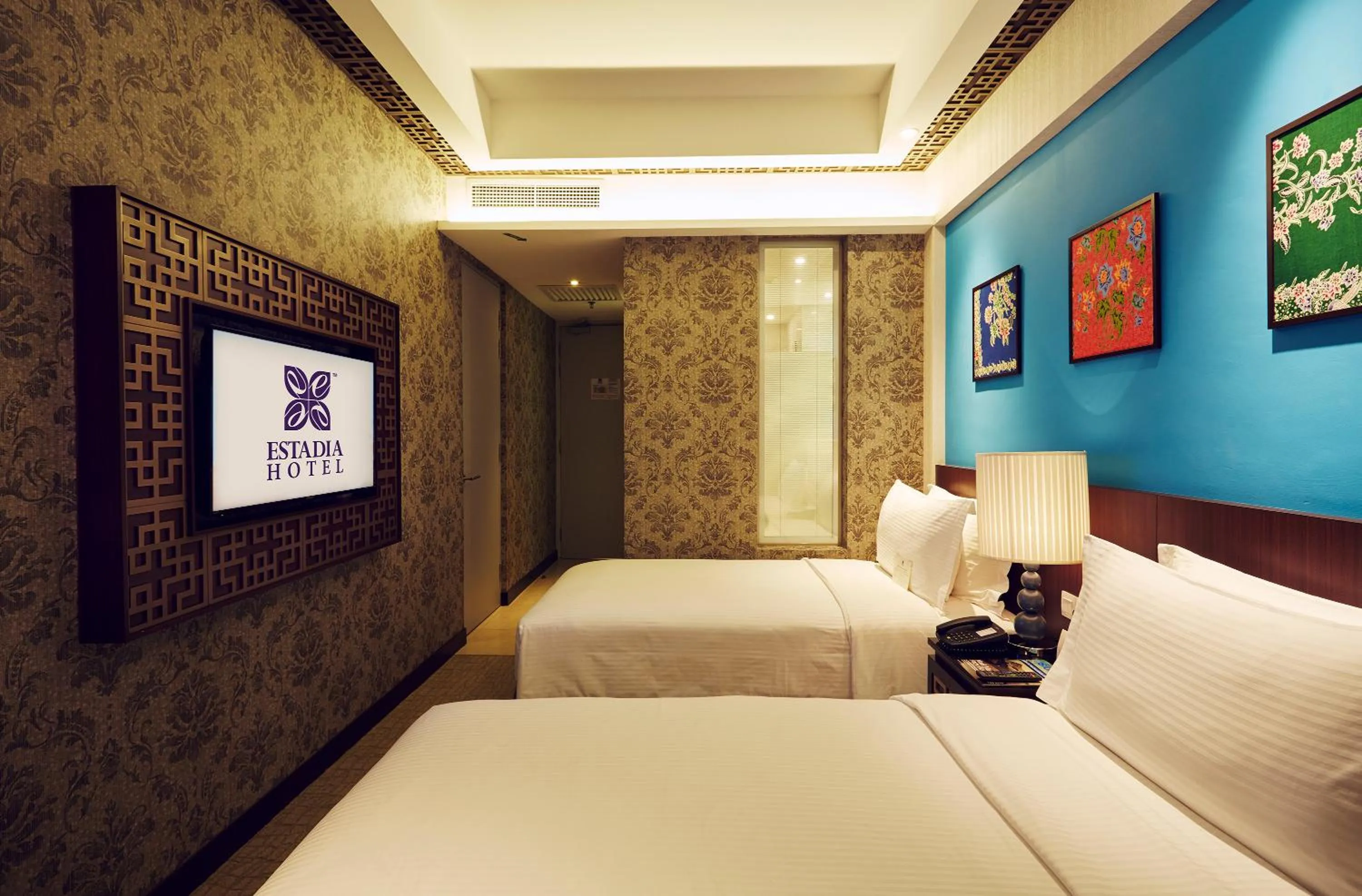 Nearby landmark, Bed in Estadia Hotel