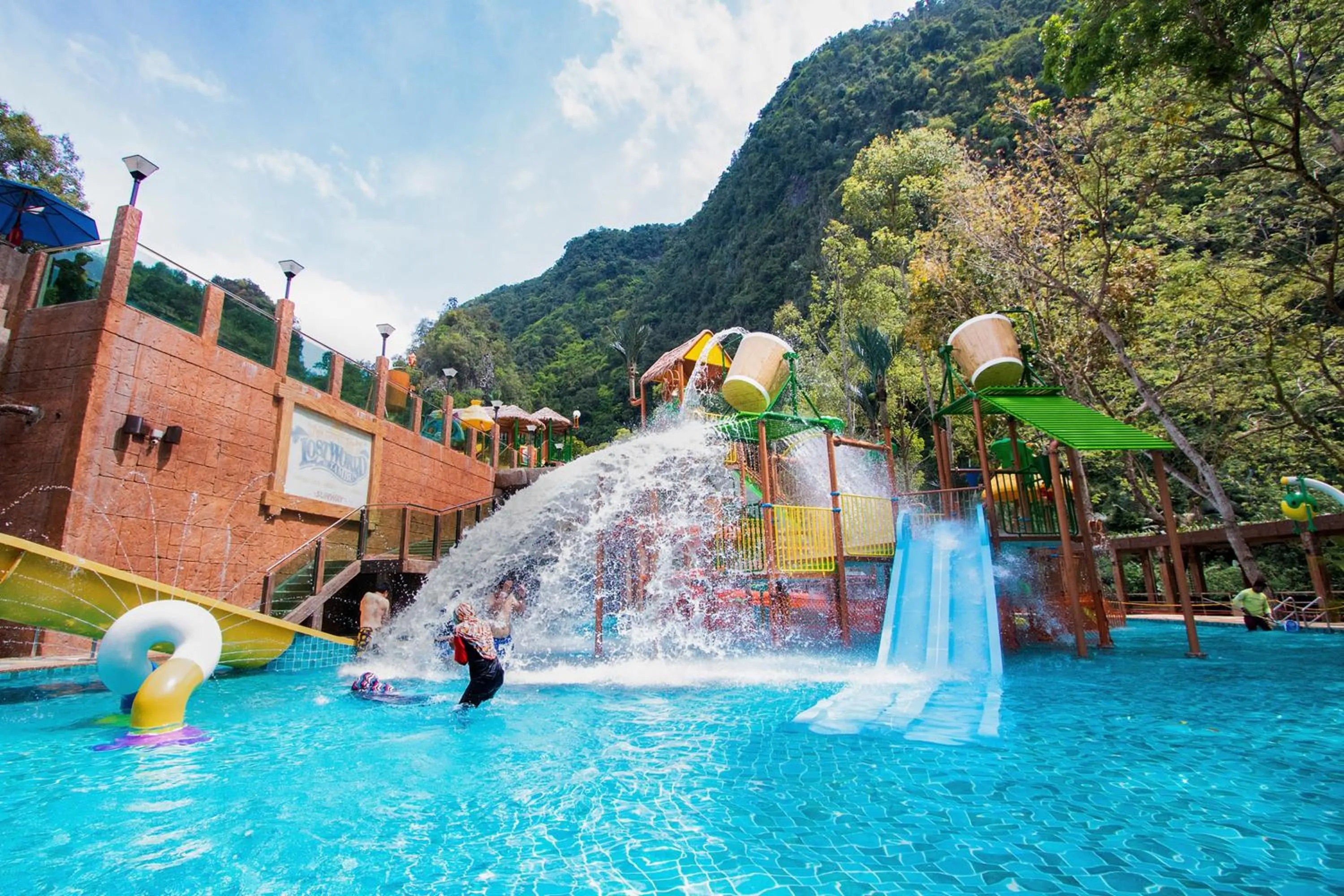 Nearby landmark in Golden Roof Hotel Sunway Ipoh