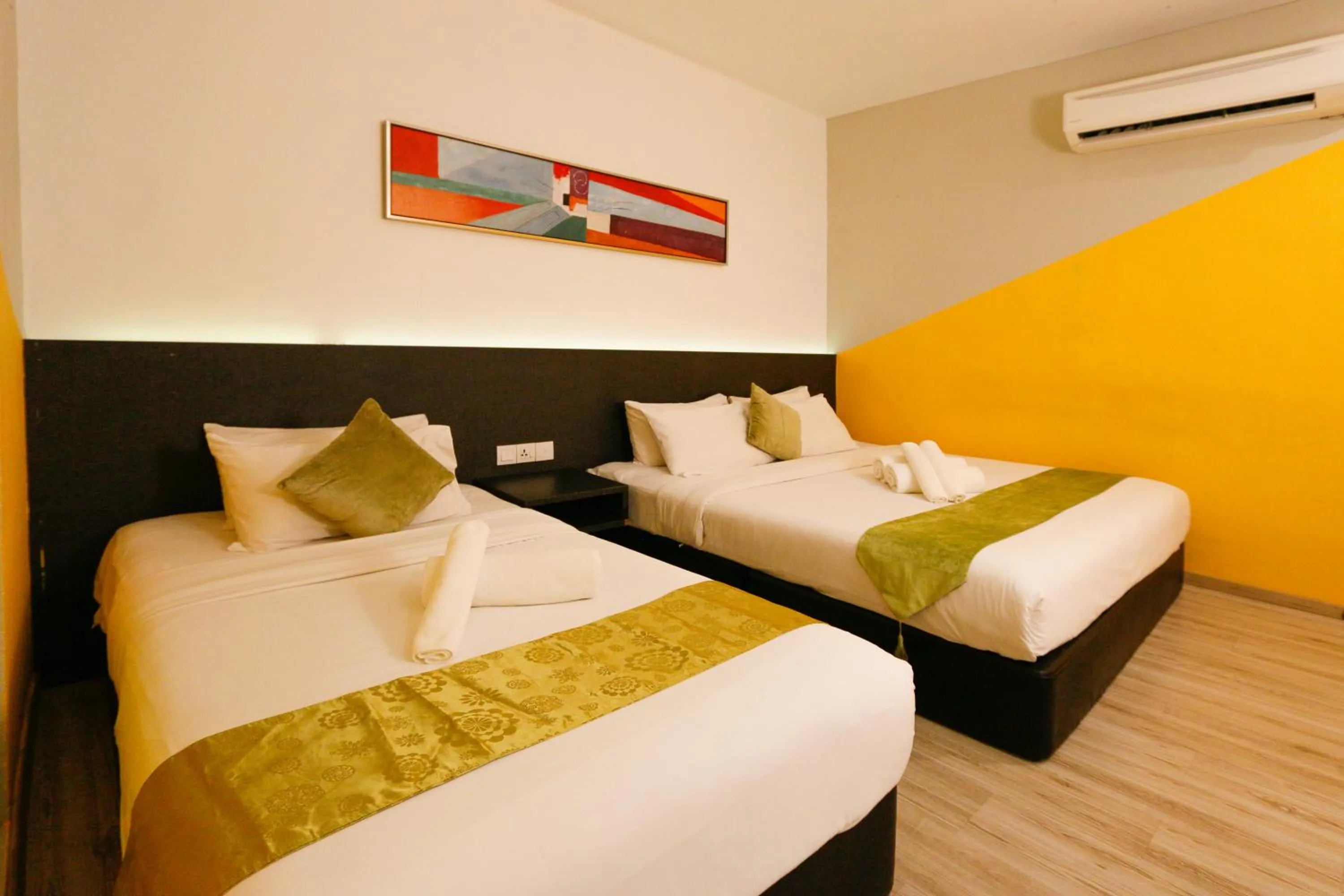 Bed in Golden Roof Hotel Sunway Ipoh