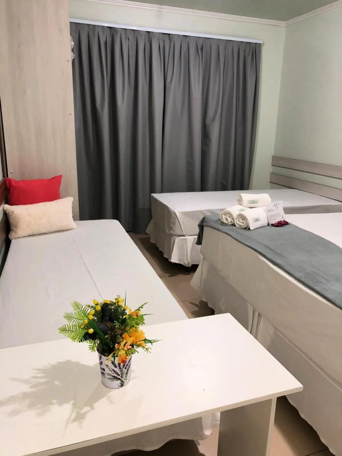 Photo of the whole room, Bed in Pousada Iguassu Charm Suites