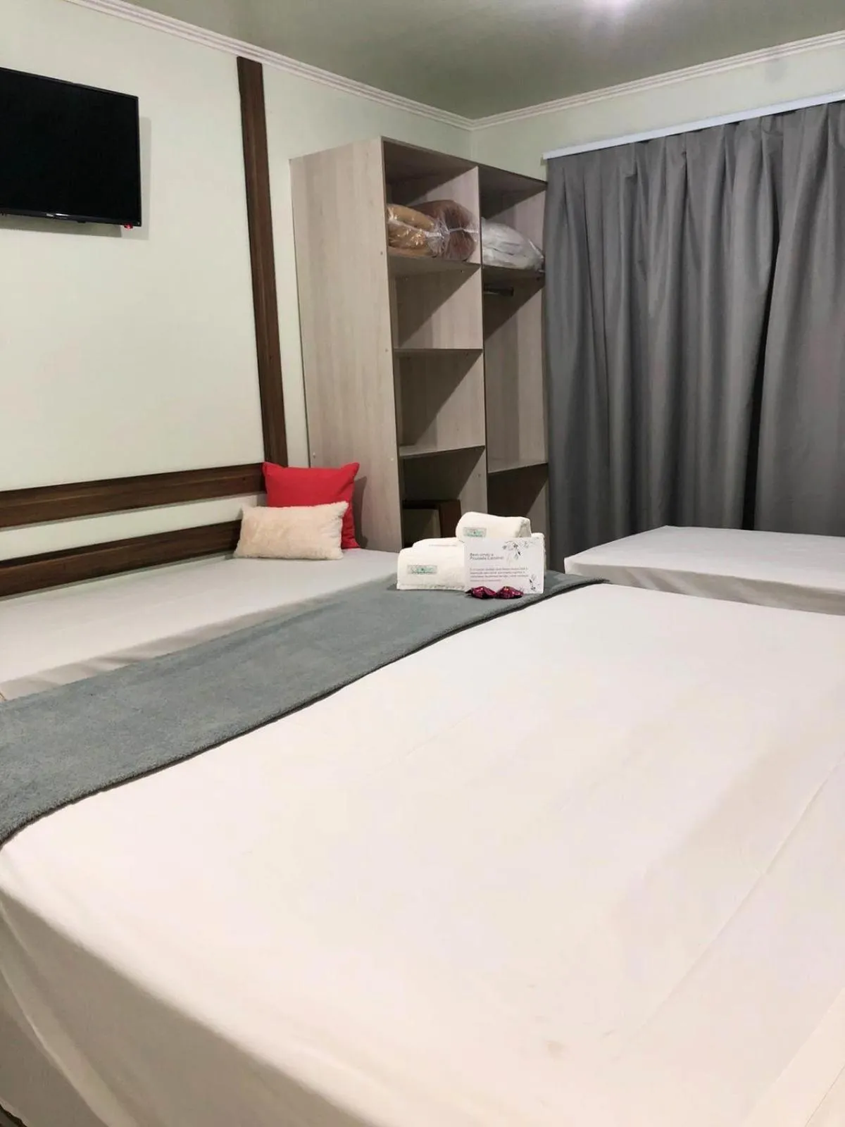 Photo of the whole room, Bed in Pousada Iguassu Charm Suites