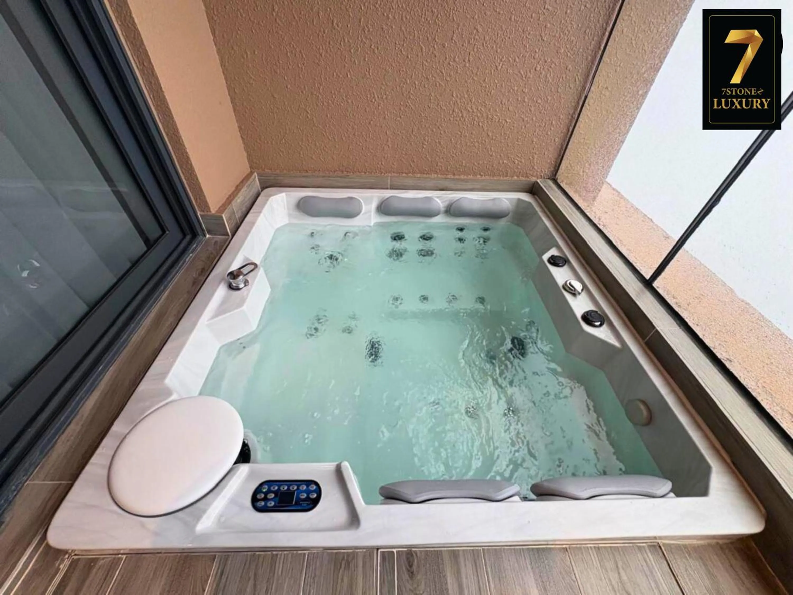 Hot Tub in 7Stonez Luxury ANTARA RESIDENCE Genting Highlands