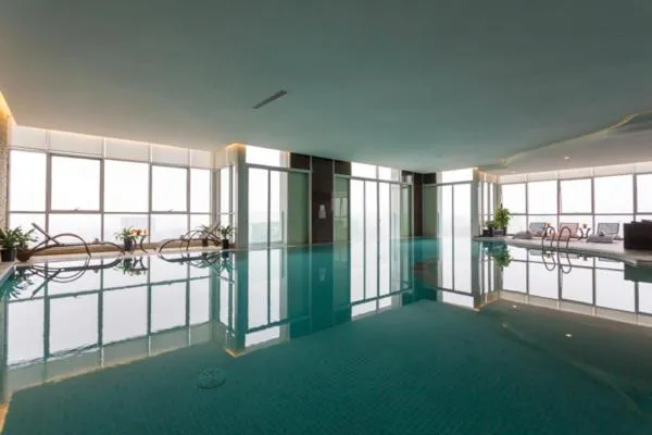 Swimming pool in Lancaster Hanoi Service Apartment