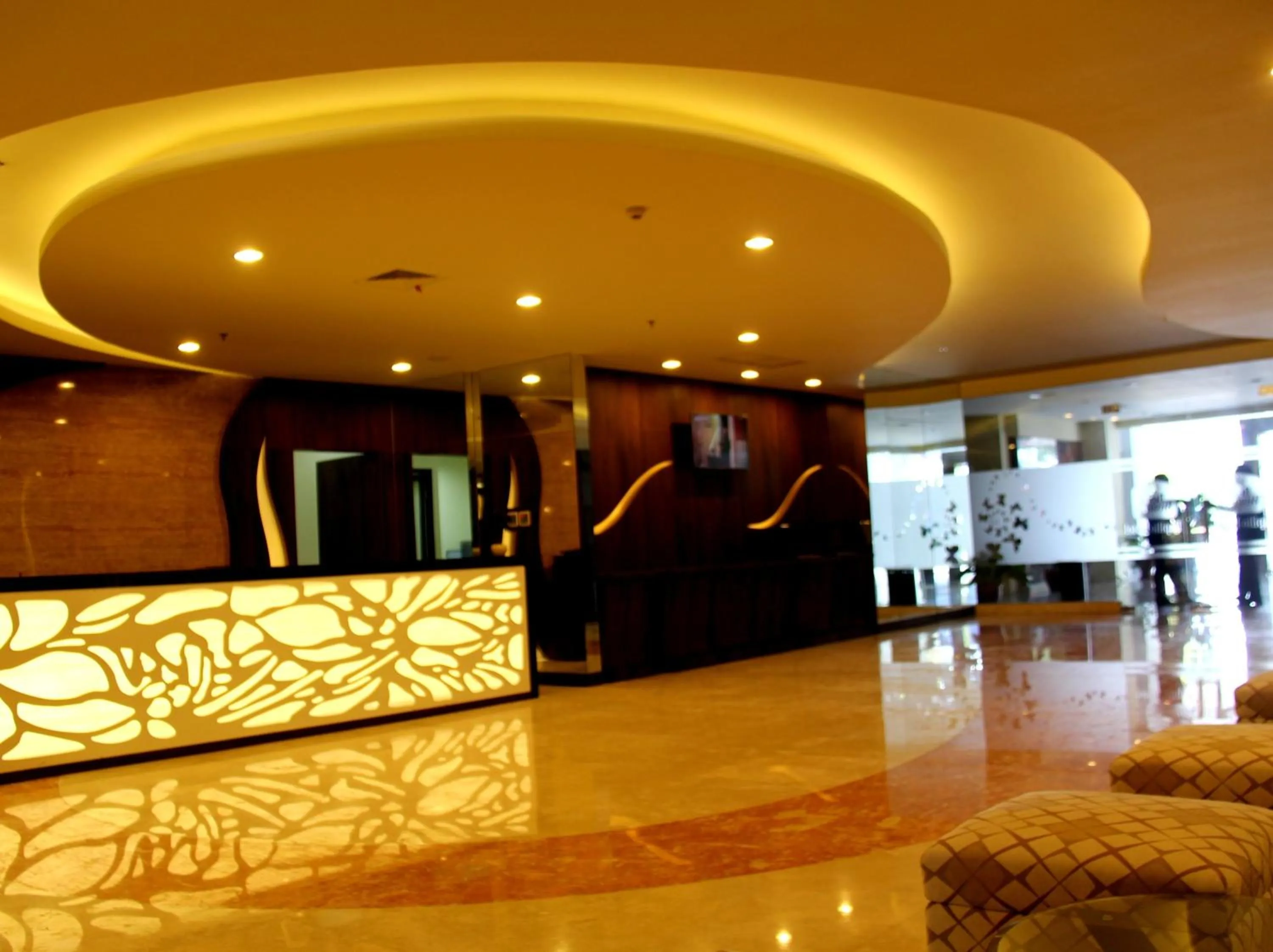 Lobby or reception in Best Western Papilio Hotel