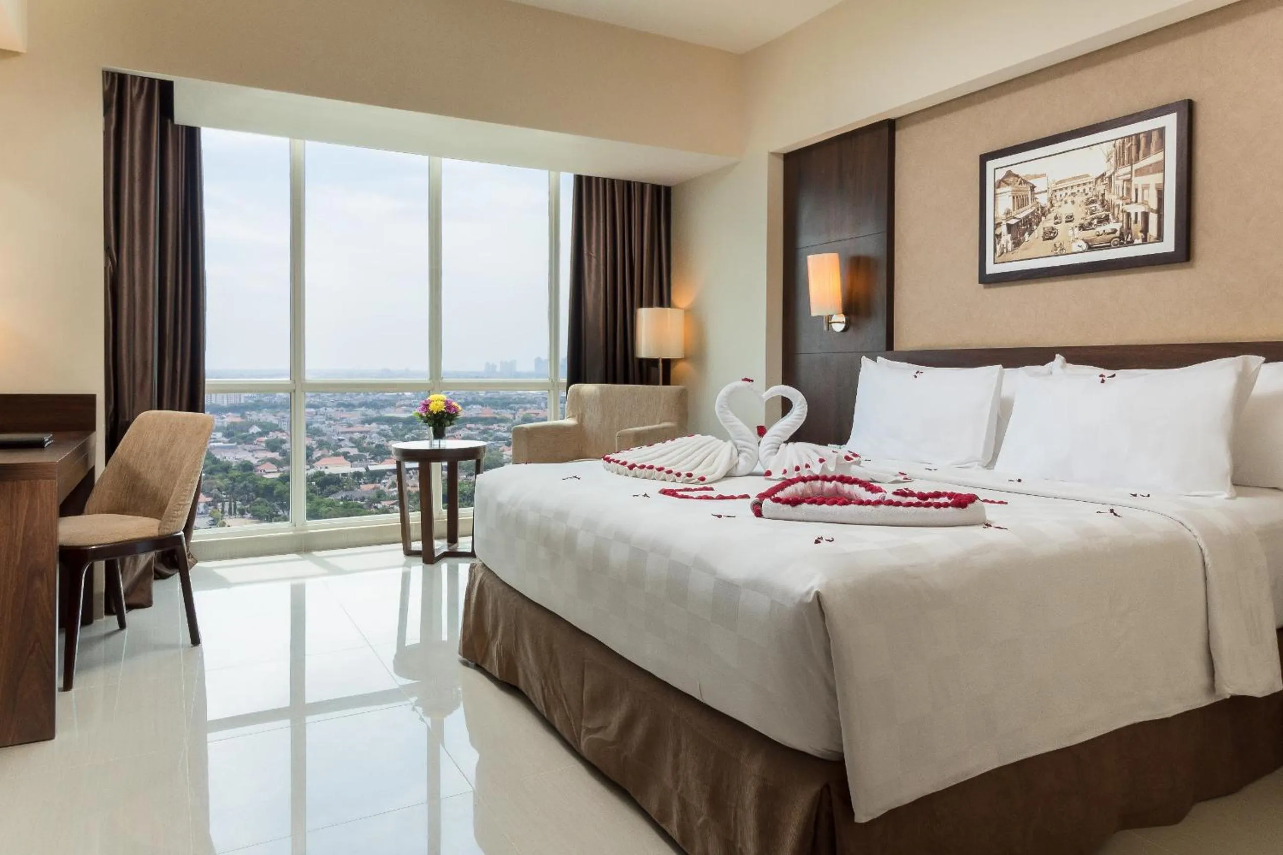 Bedroom, Bed in Best Western Papilio Hotel