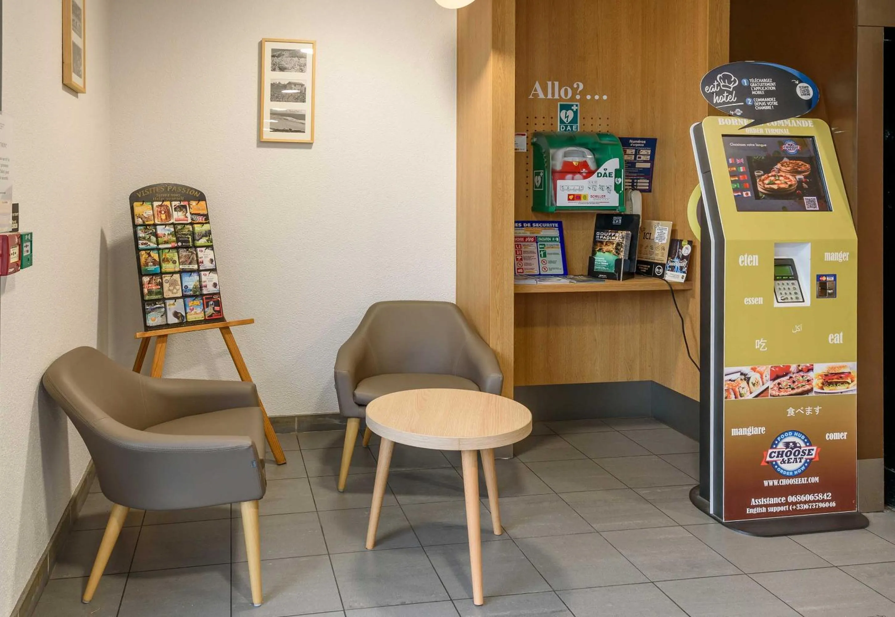 Lobby or reception in B&B HOTEL Toulouse Purpan Zénith