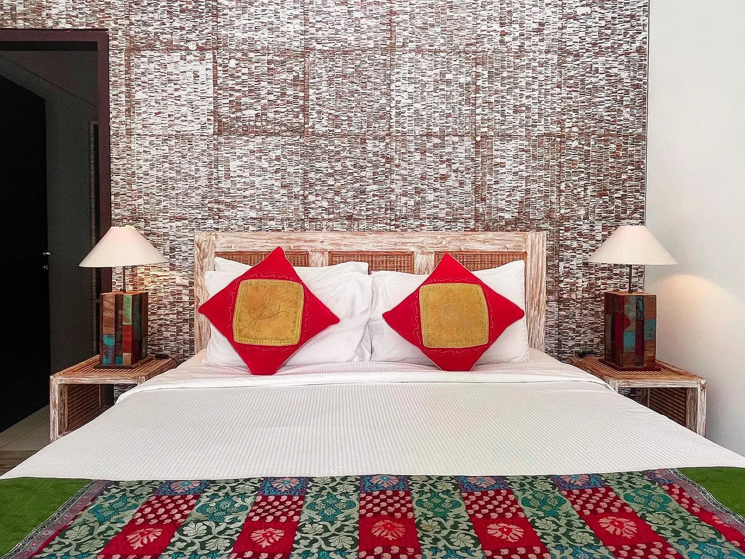 Bed in Kura Kura Resort Gili Meno