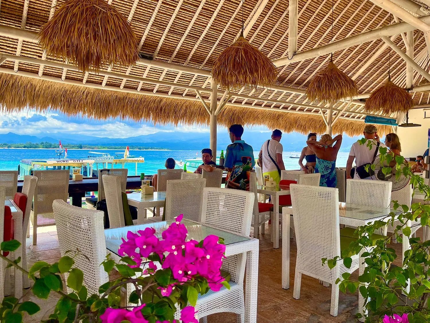 Restaurant/places to eat in Kura Kura Resort Gili Meno