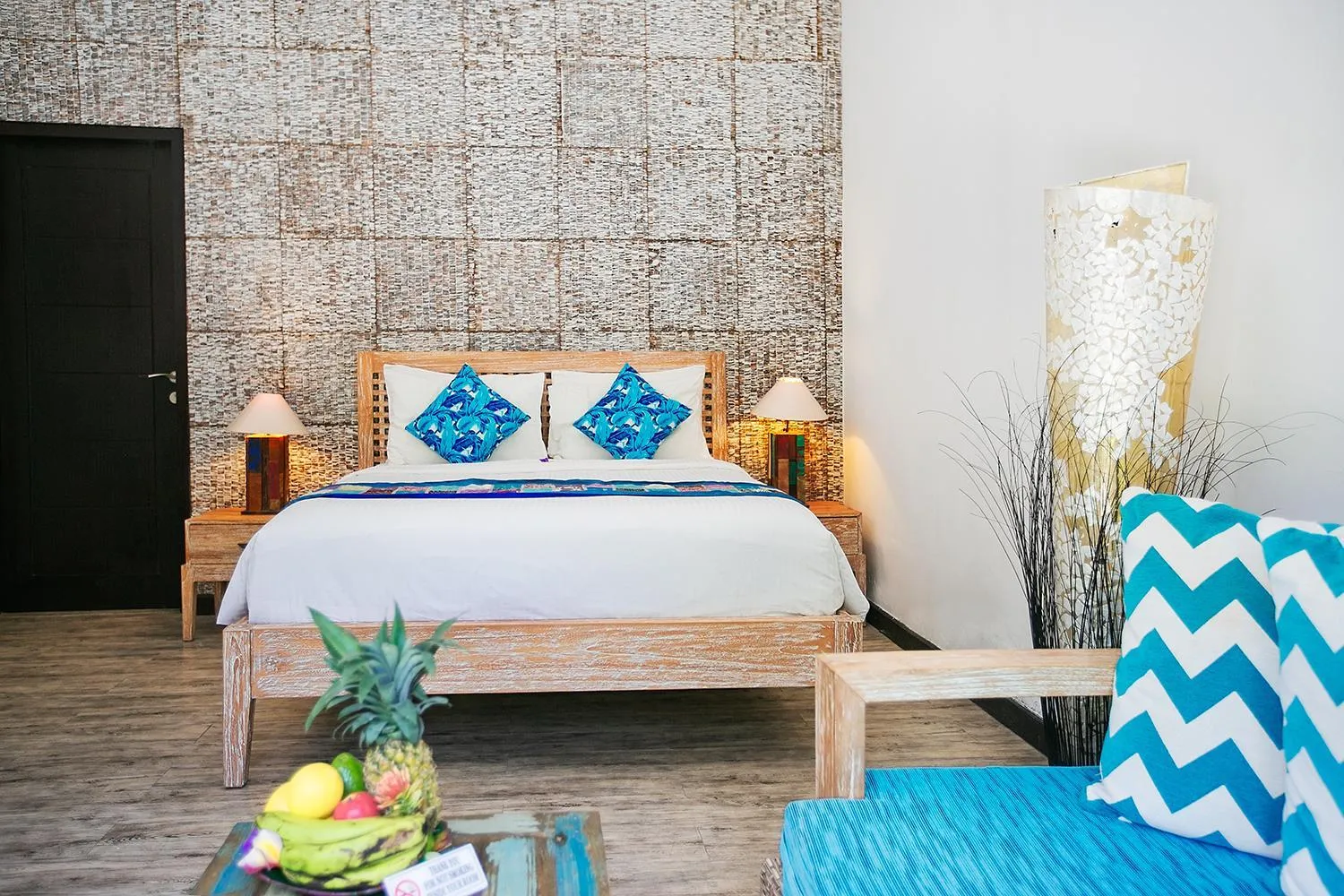 Bed in Kura Kura Resort Gili Meno