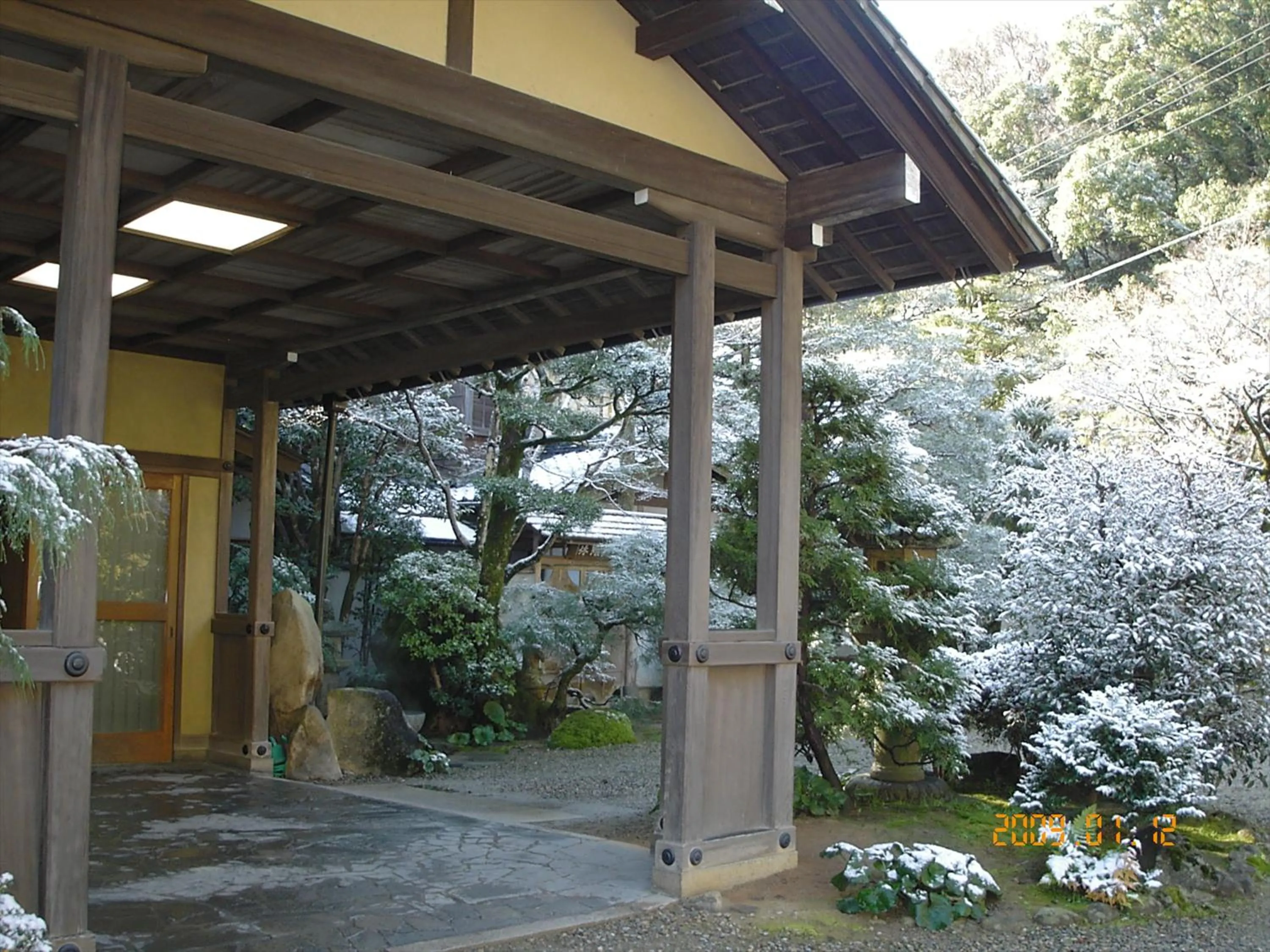 Facade/entrance in Sansuien