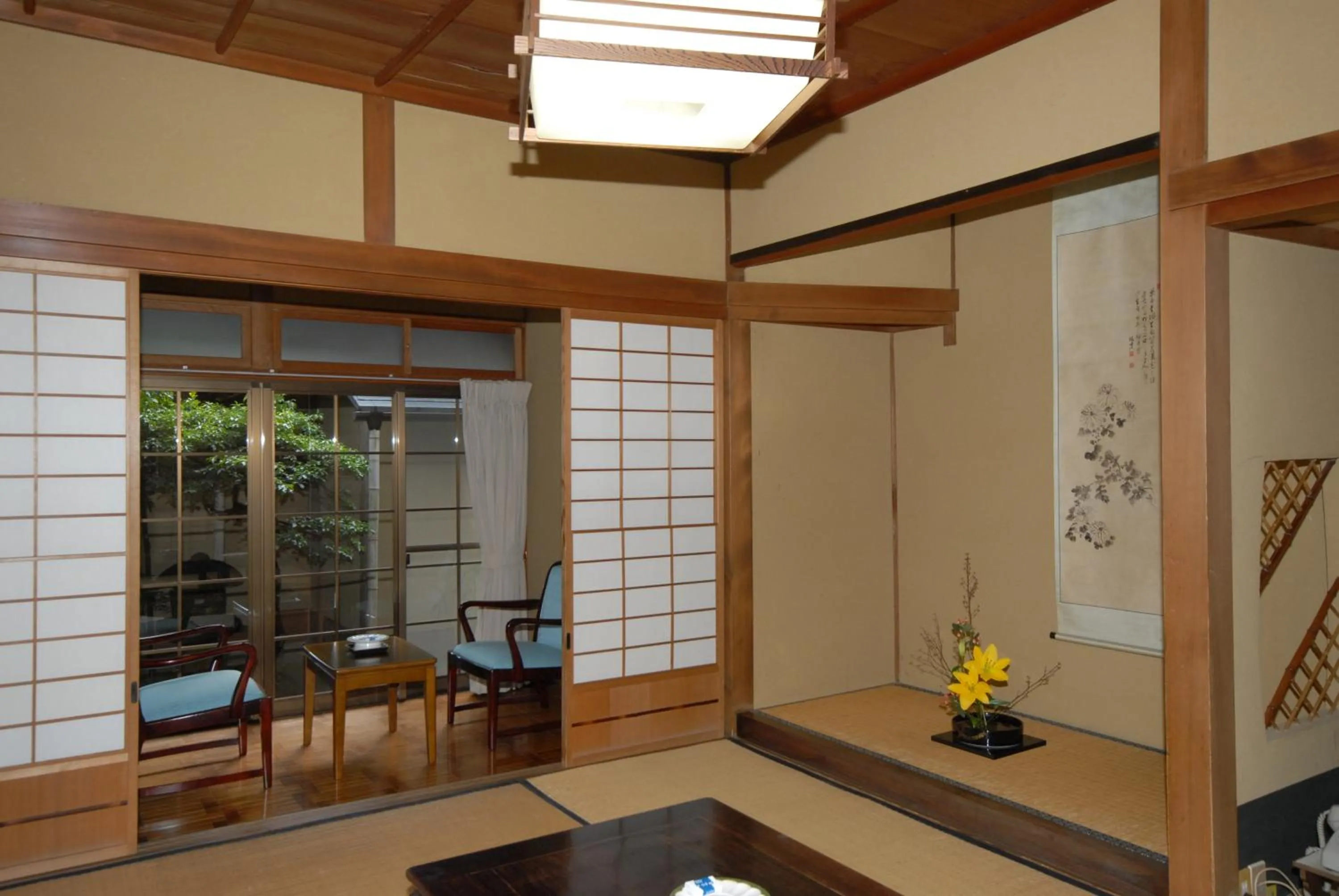 Photo of the whole room in Sansuien