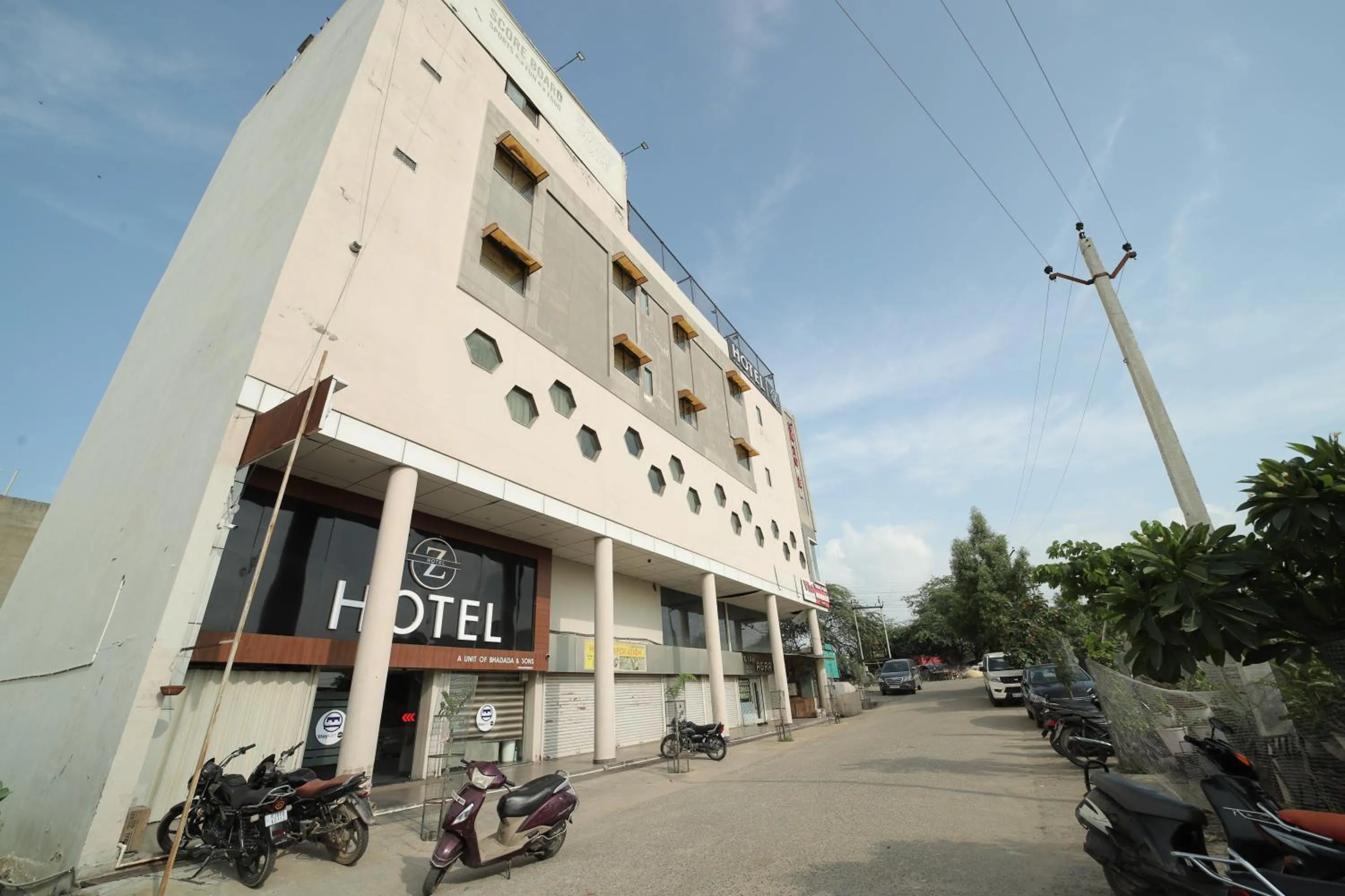 Property building in Staykart Z