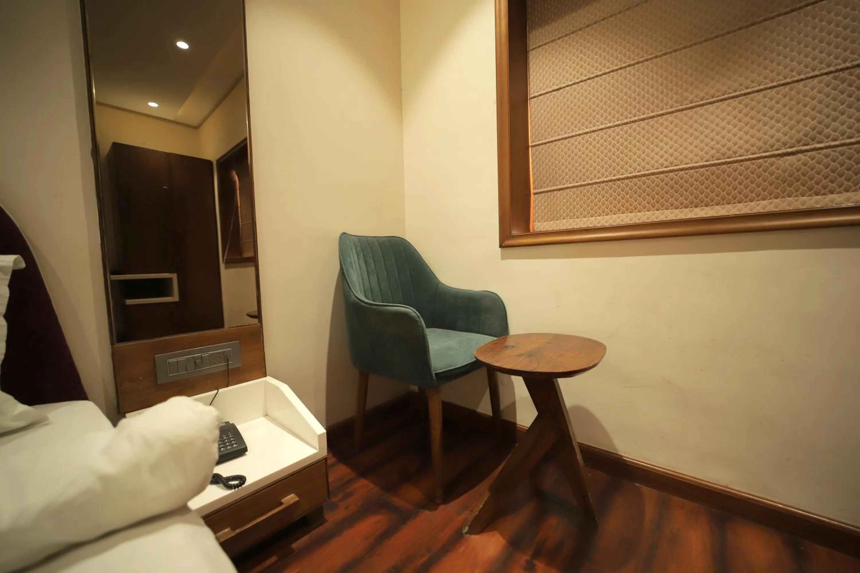 Seating area in Staykart Z