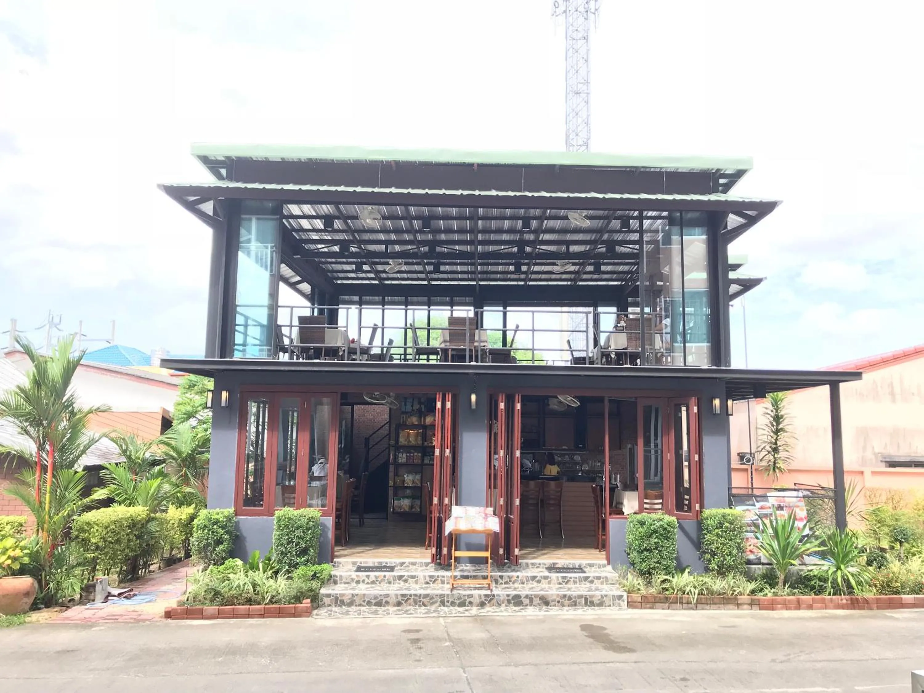 Restaurant/places to eat in David Residence