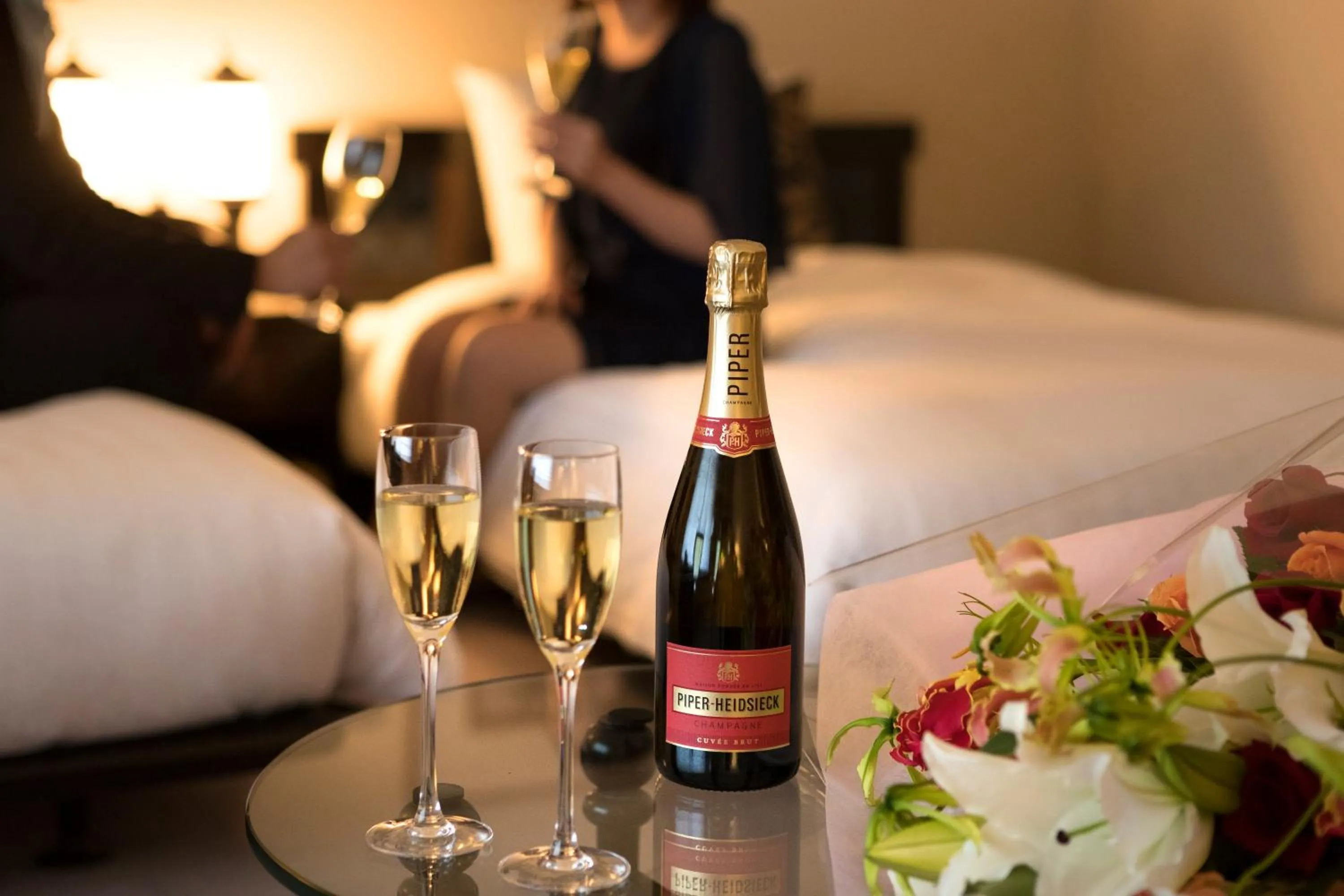 People, Bed in Hamilton Ureshino