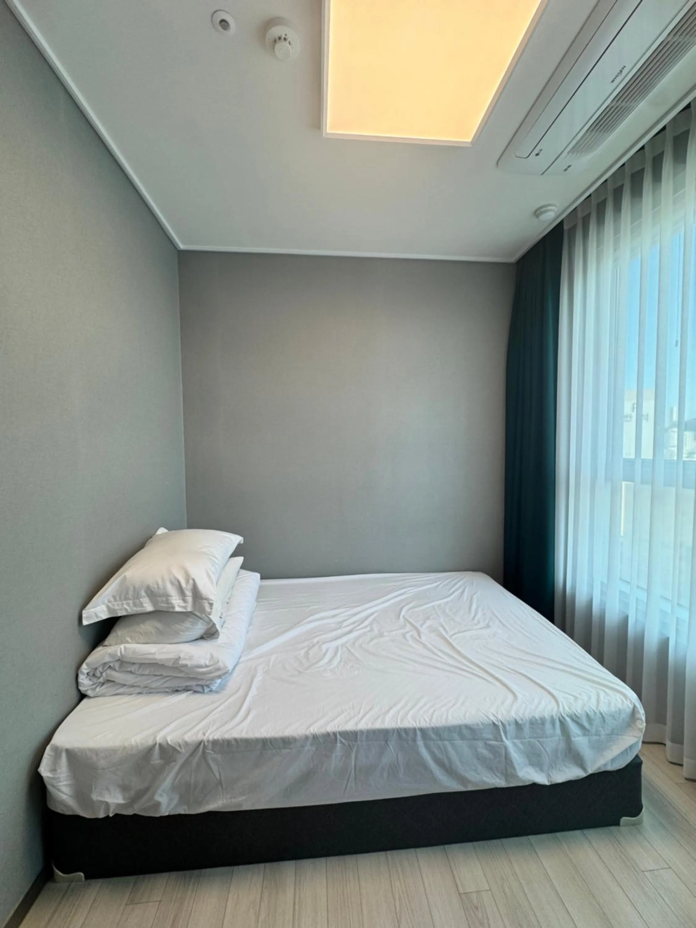 Bed in The Bayment Residence