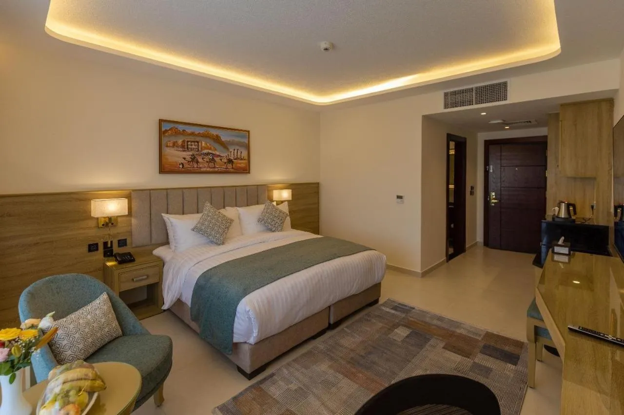 Bedroom, Bed in Petra Legacy Luxury