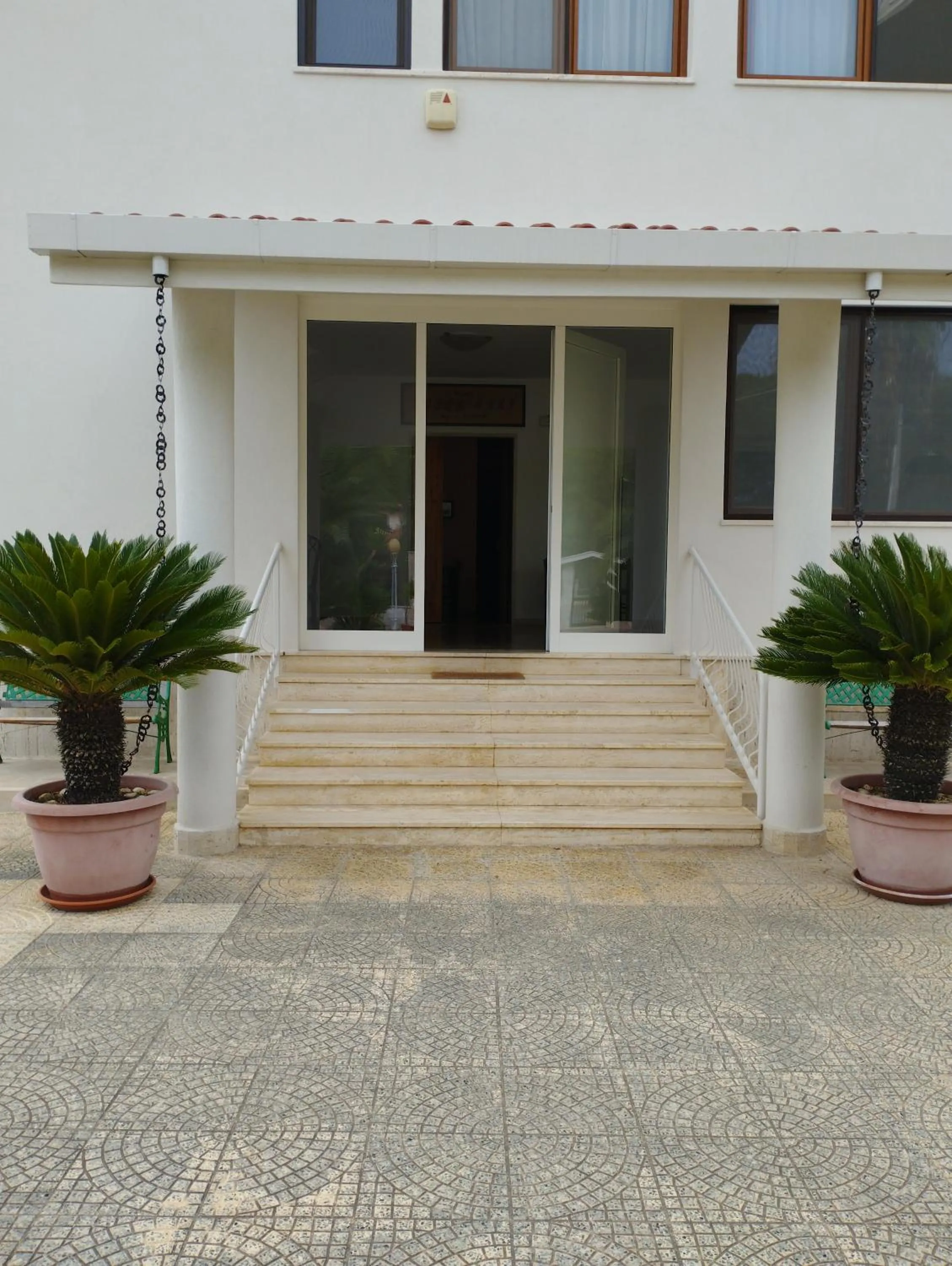 Facade/entrance in Villa Erry