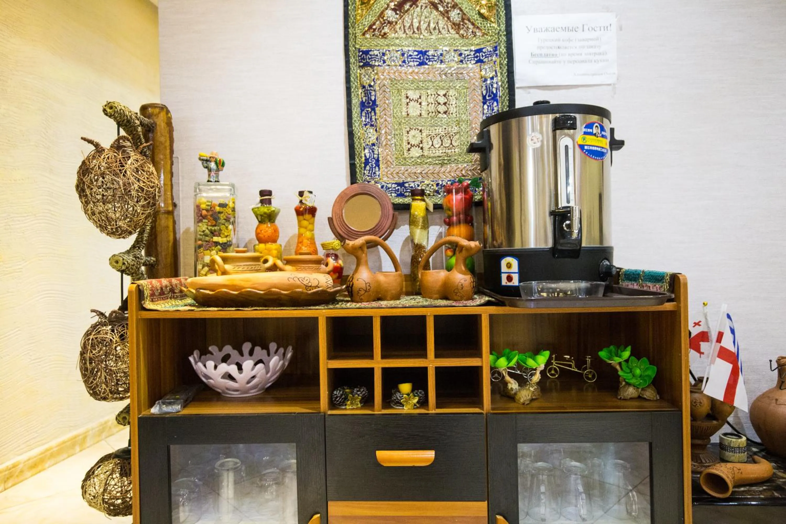 Food and drinks in Hotel Garden House