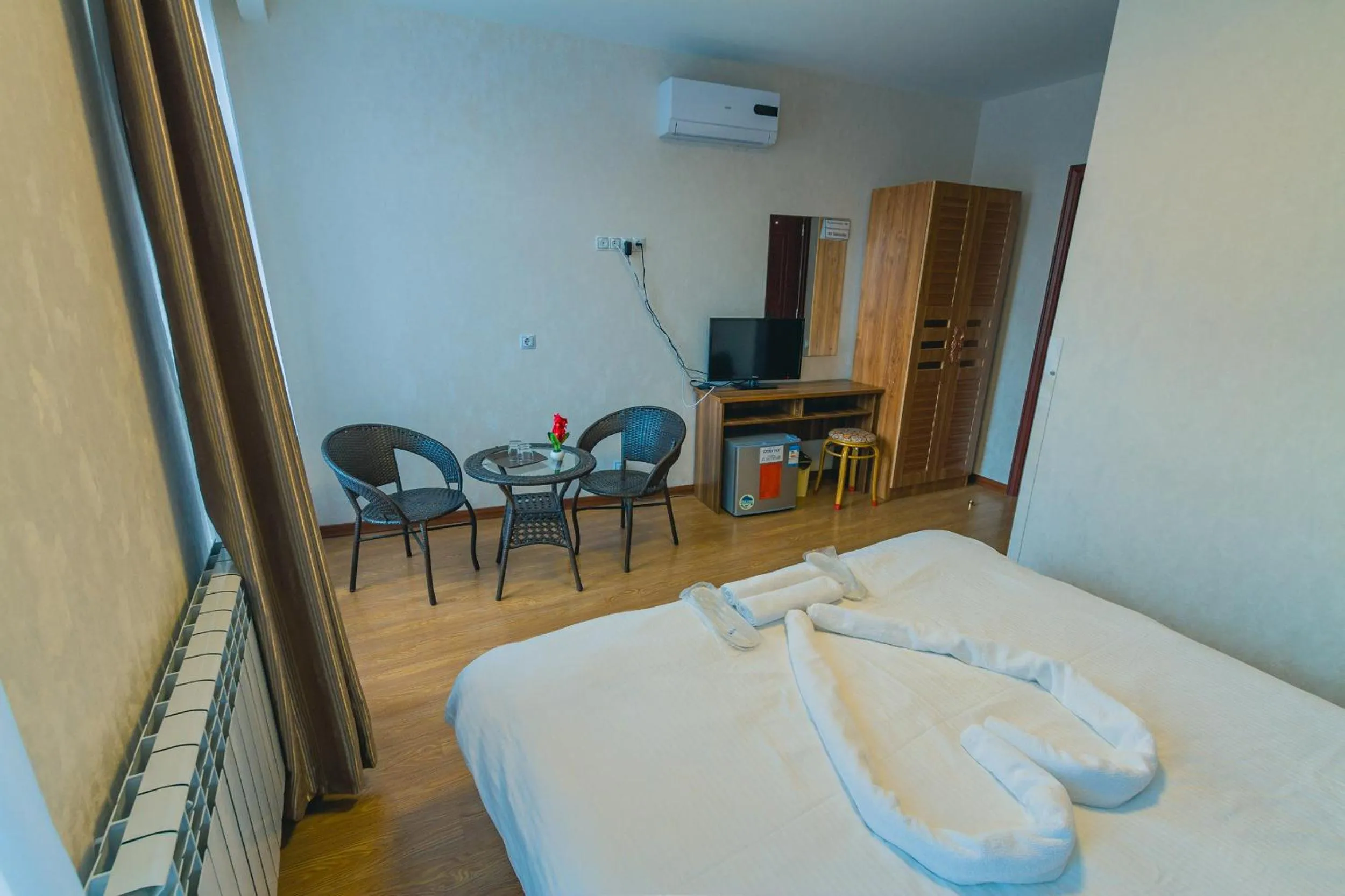 Other, Bed in Hotel Garden House