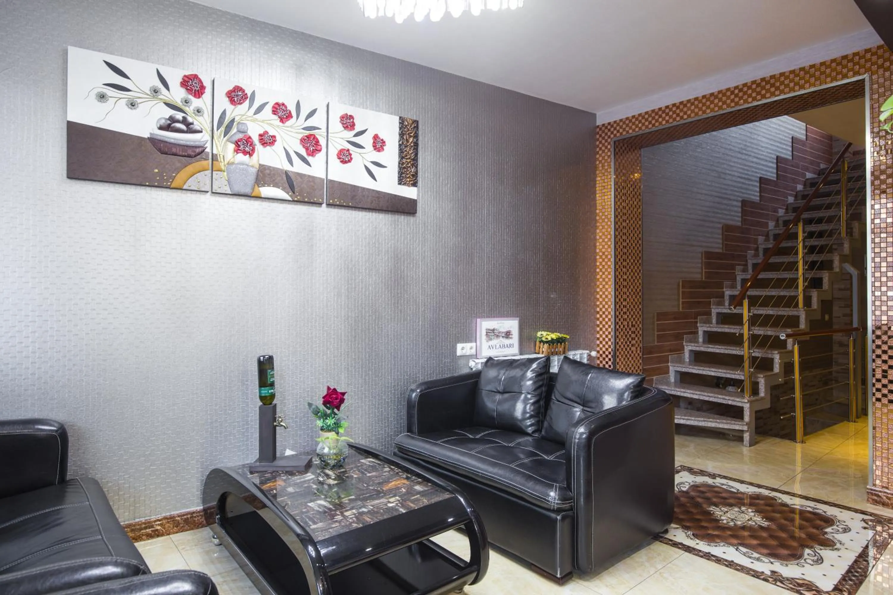 Communal lounge/ TV room in Hotel Garden House