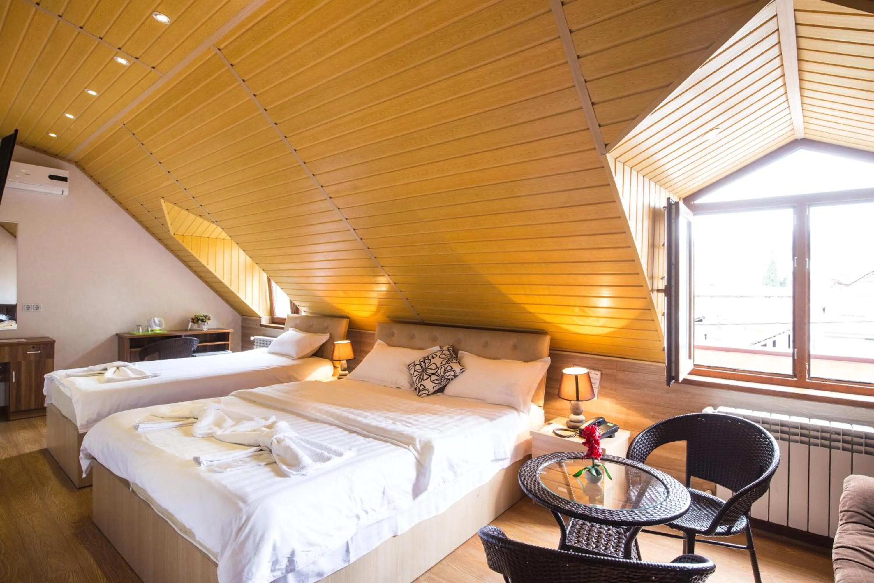 Photo of the whole room, Bed in Hotel Garden House