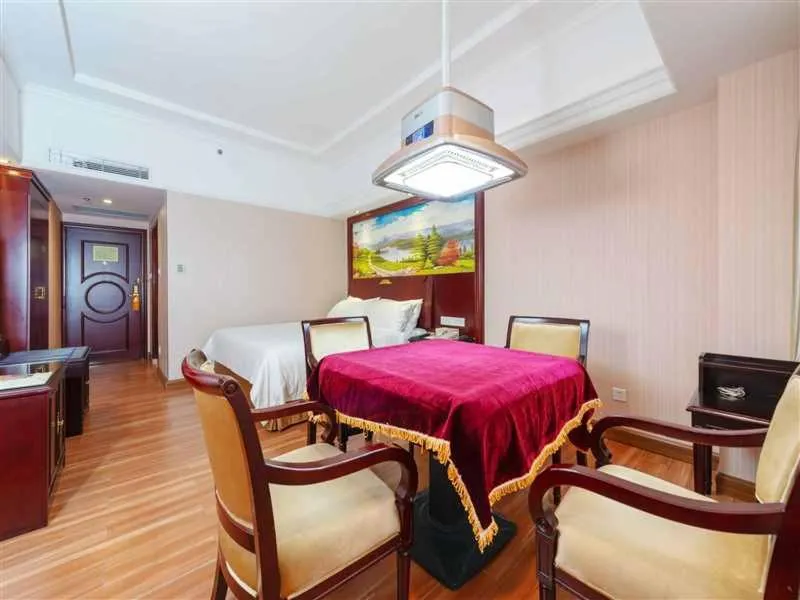 Bed in Vienna Hotel Heyuan Hongxing Road