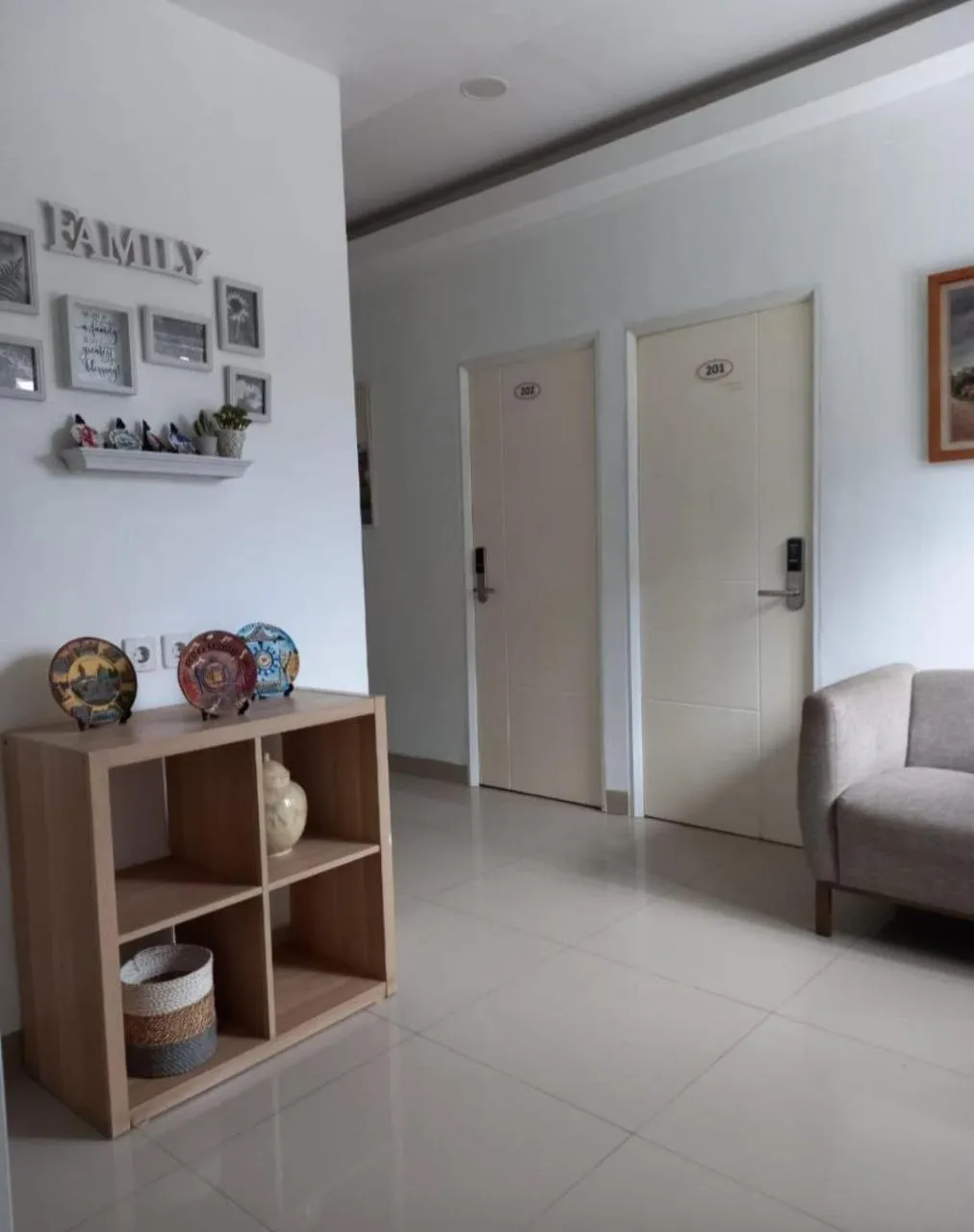 Seating area in Daima Syariah Stay Sawahlunto