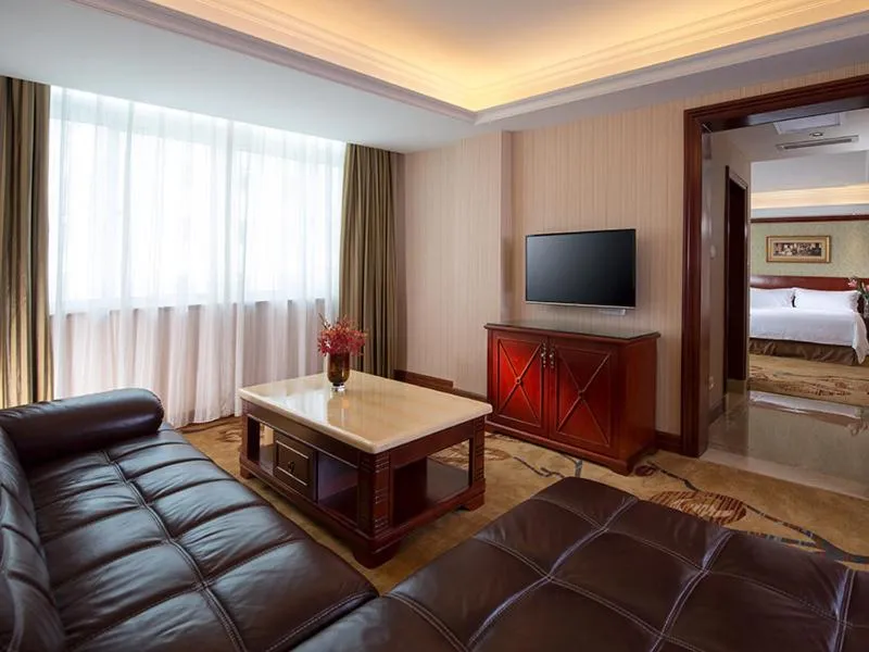 Bed in Vienna Hotel Shenzhen Futian Bagua Road