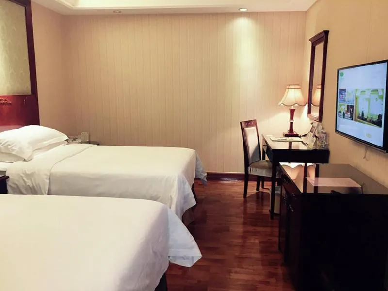 Bed in Vienna Hotel Shenzhen Futian Bagua Road