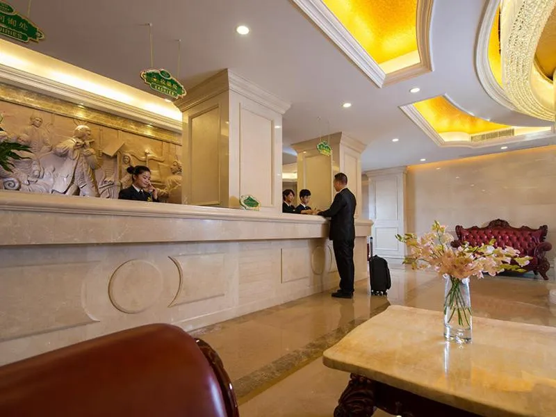 Vienna Hotel Shenzhen Exibition Center