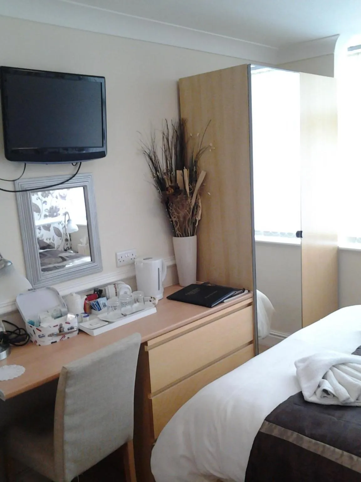 Decorative detail in Surrey House Hotel