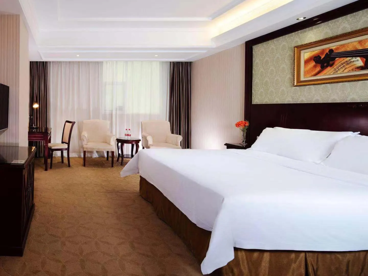 Bed in Vienna Hotel Shenzhen BaoAn Qianjin Road