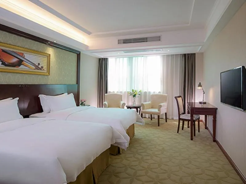 Bed in Vienna Hotel Shenzhen BaoAn Qianjin Road