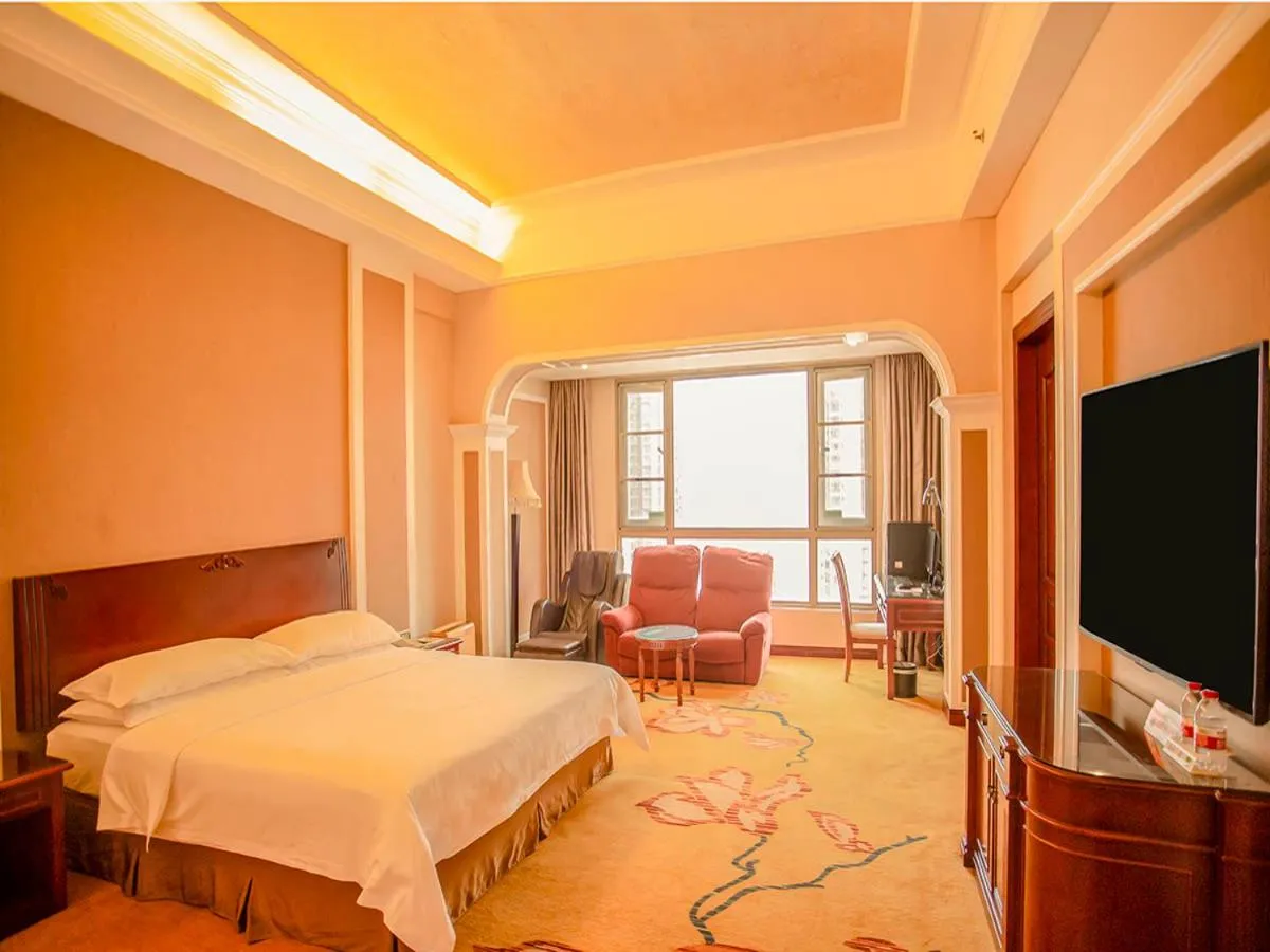 Bed in Vienna Hotel Shenzhen Songgang Liye Road