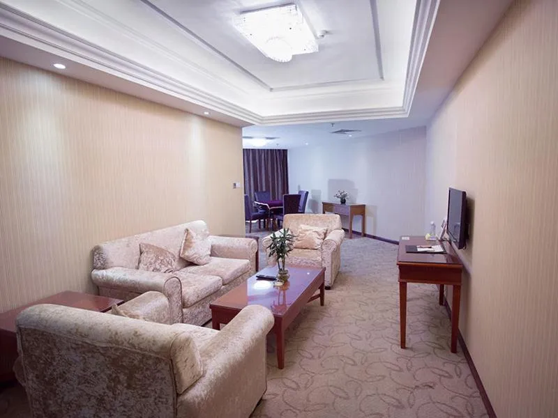 Vienna International Hotel Shenzhen Songgang Wanzhao Square