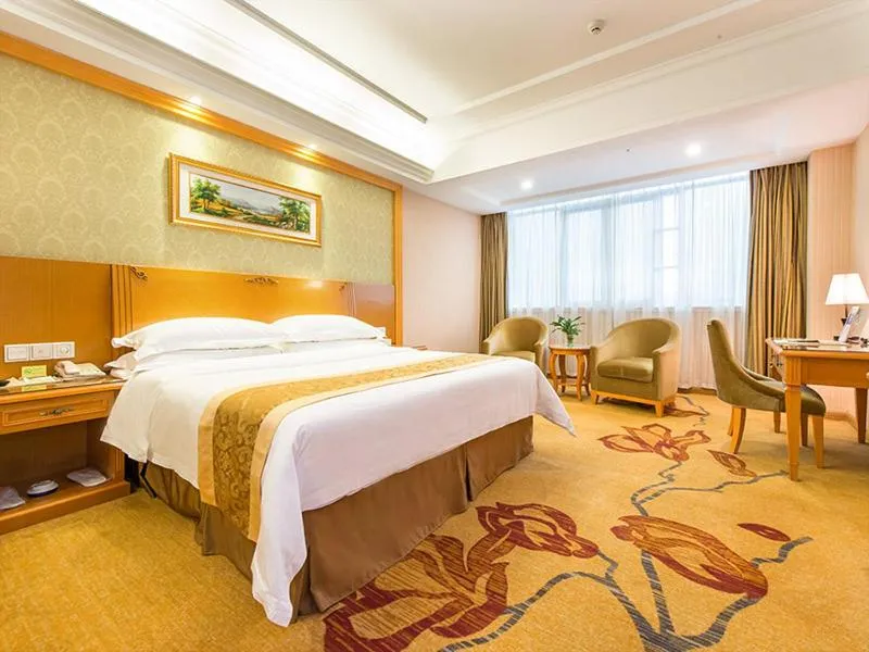 Bed in Vienna Hotel Shenzhen View Lake Park