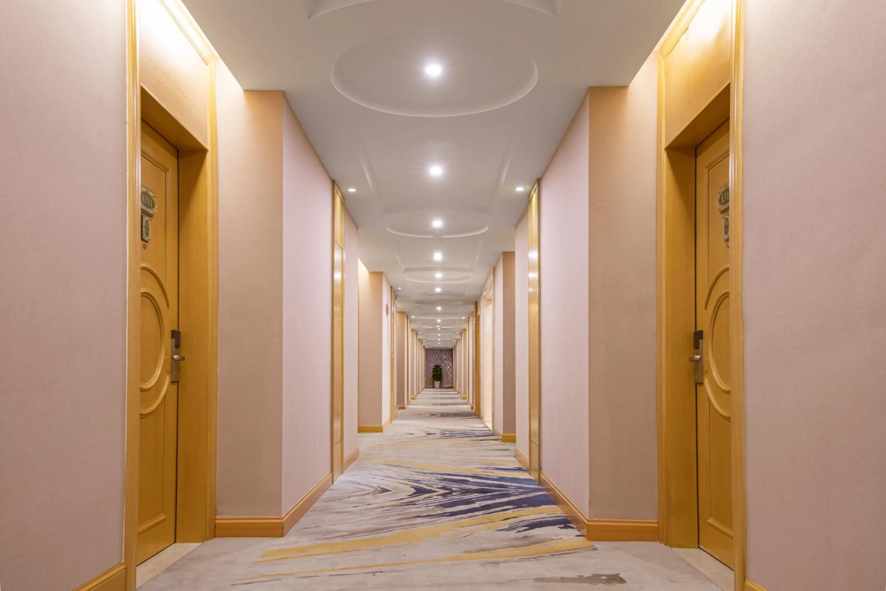 Vienna Hotel Shenzhen Longhua Renmin South Road