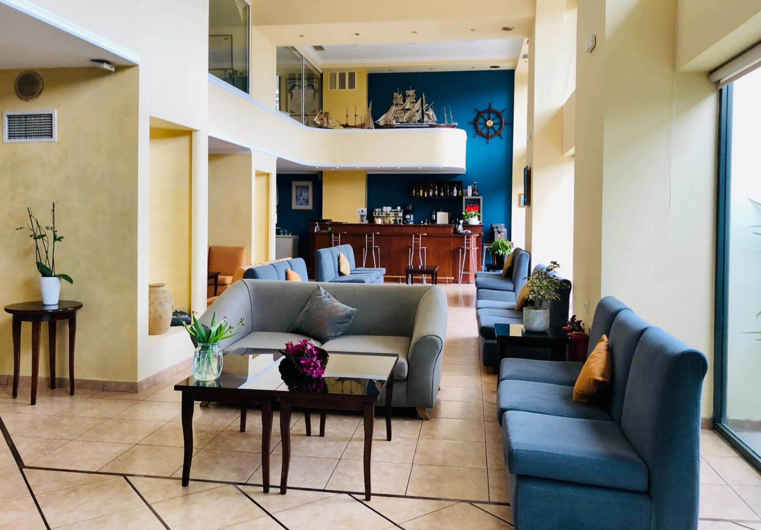 Living room in Four Seasons Hotel