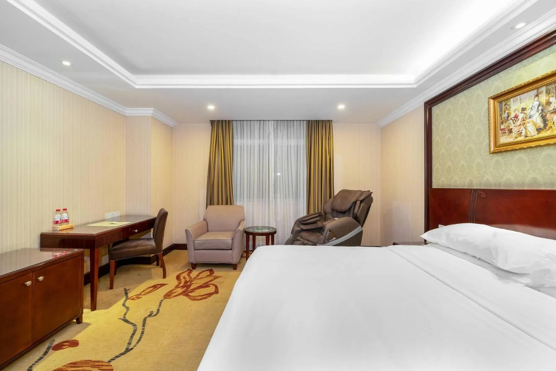 Bed in Vienna Hotel Dongguan Houjie Exhibition Center