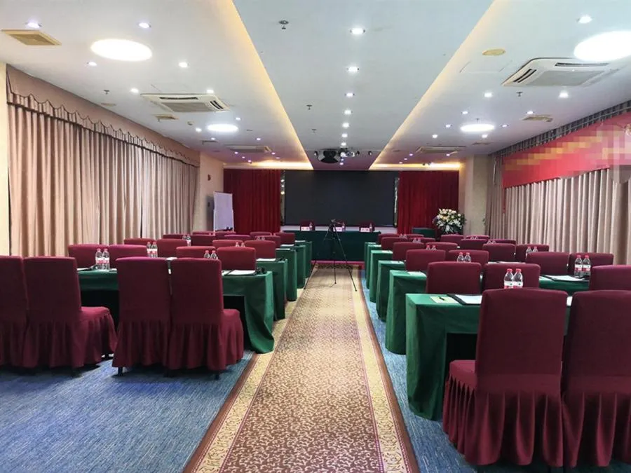 Vienna Hotel Zhanjiang Coast Avenue