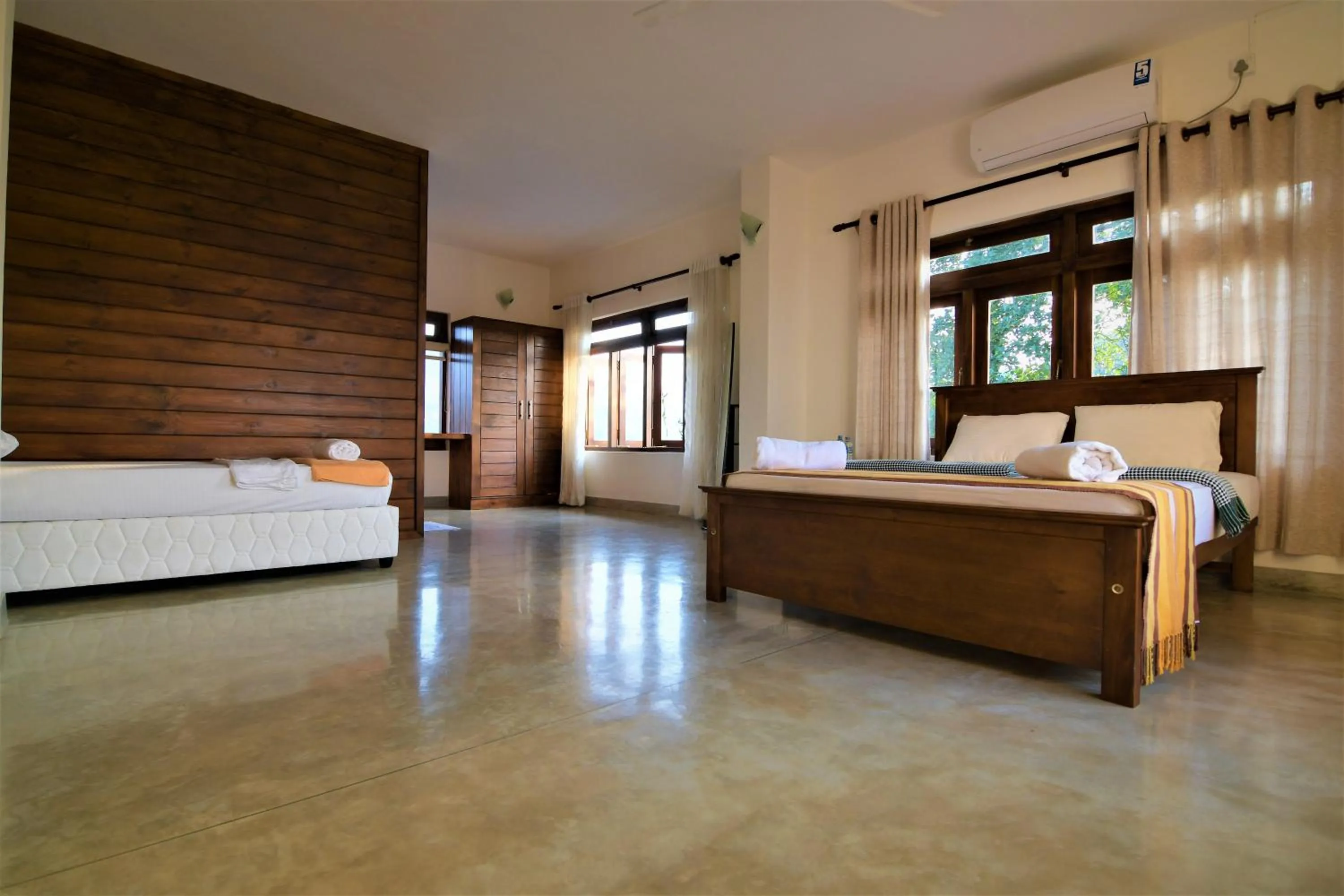 Photo of the whole room, Bed in Jack Tree Lodge