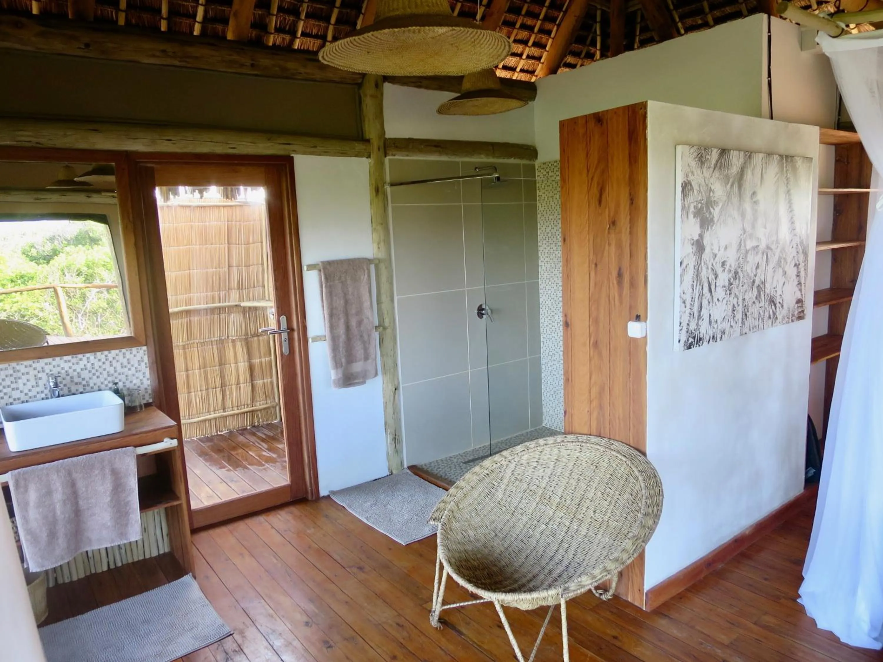 Bathroom in Travessia Beach Lodge