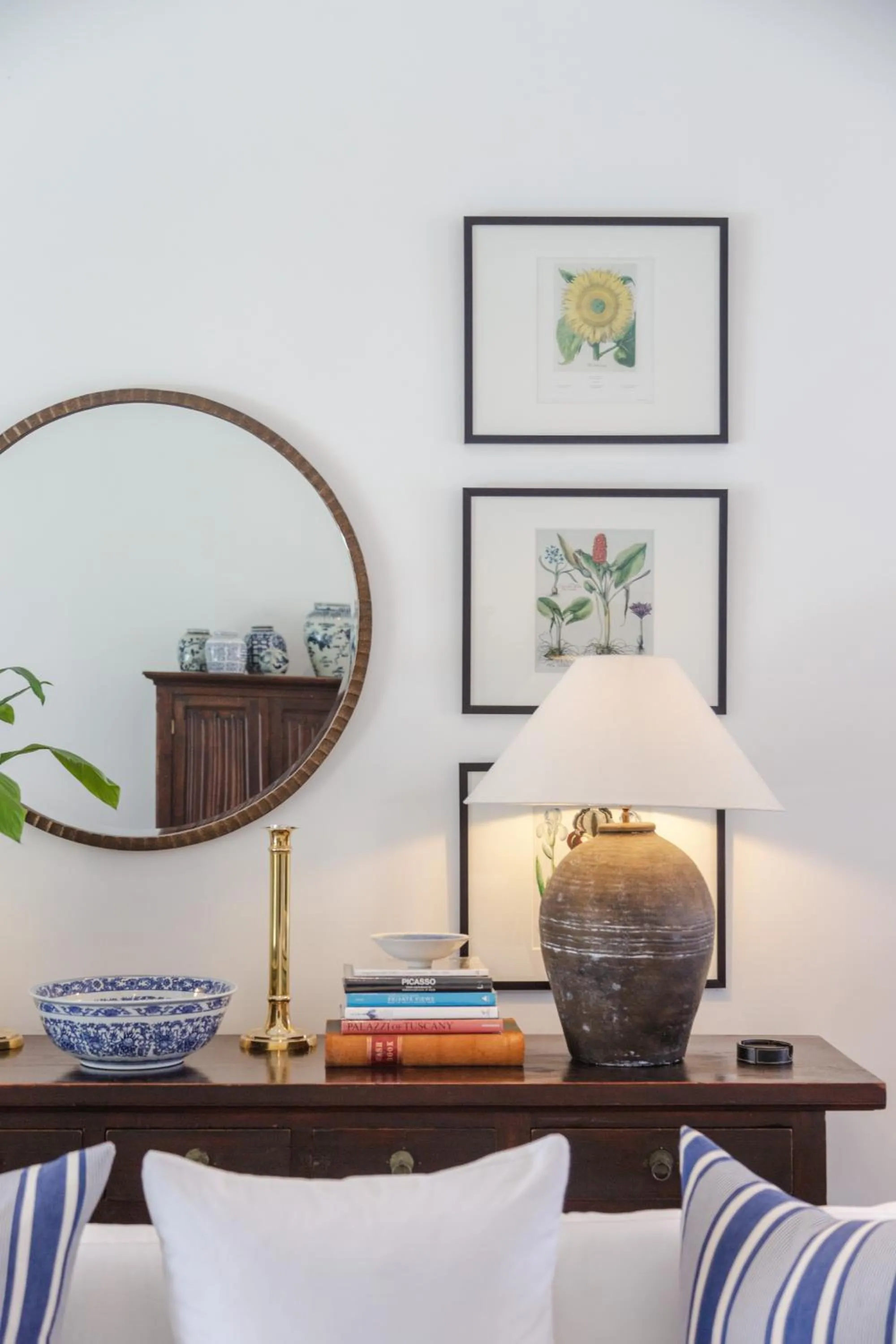 Lily Pond House at Le Lude