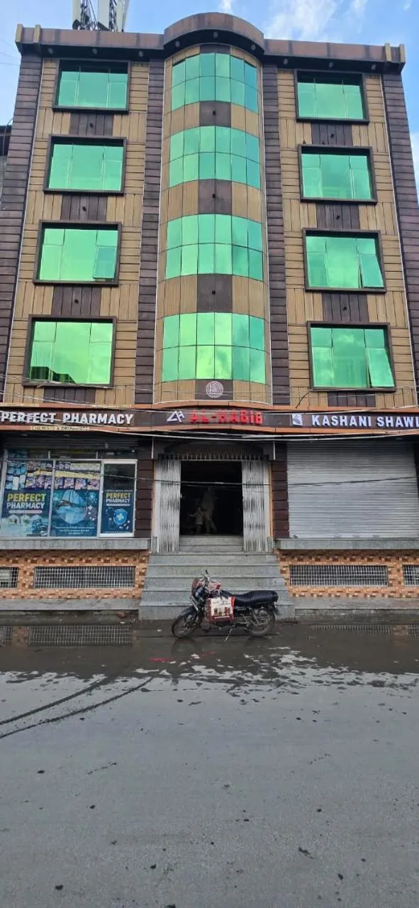 Day in Hotel AL - Habib