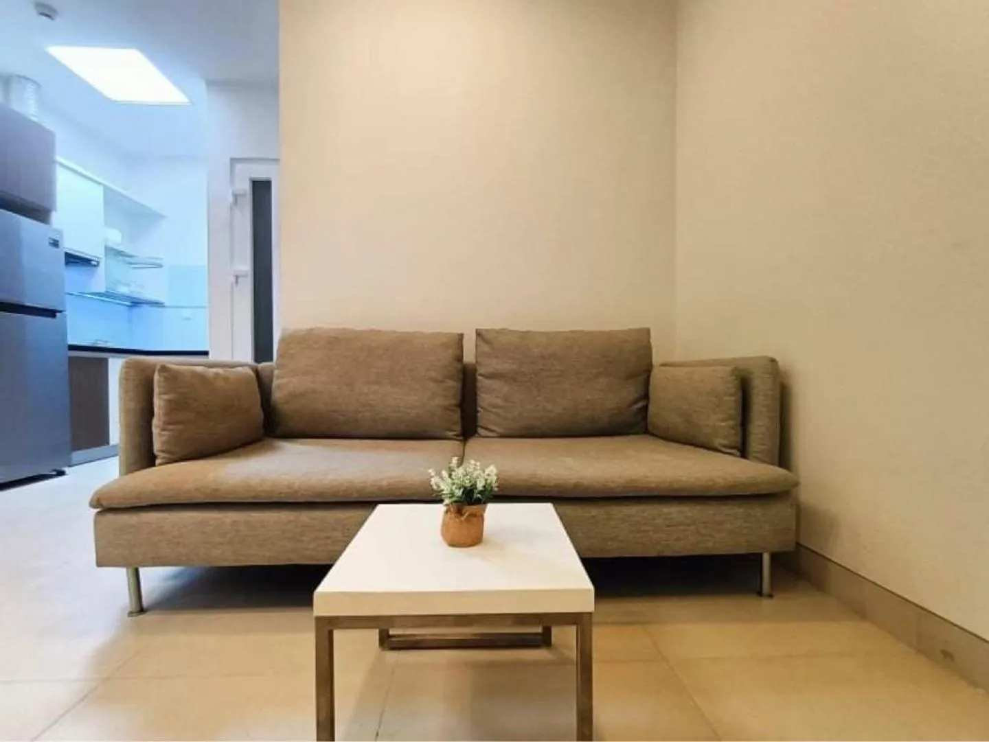 Seating area in Glenwood Suites