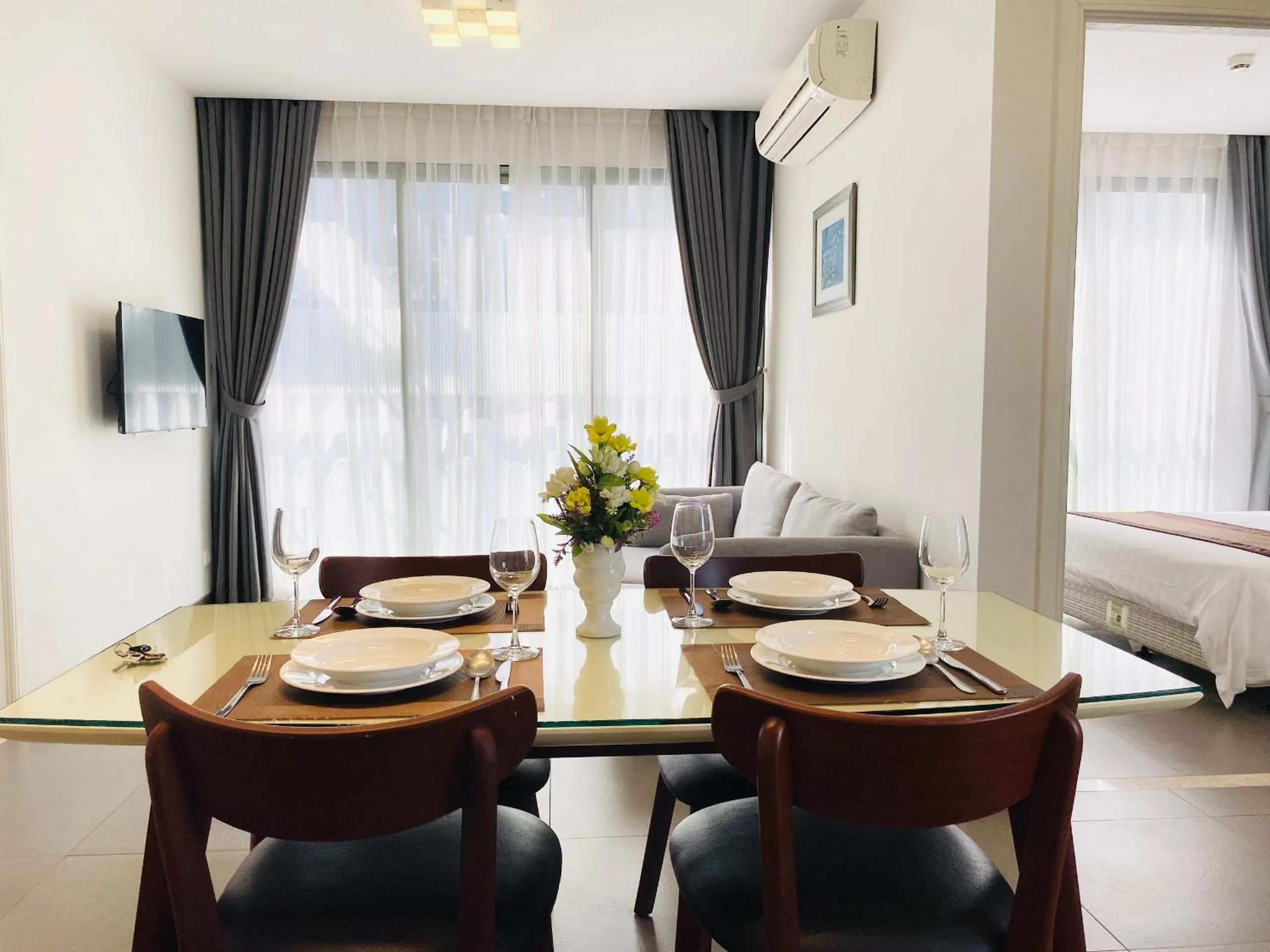 Seating area in Glenwood Suites