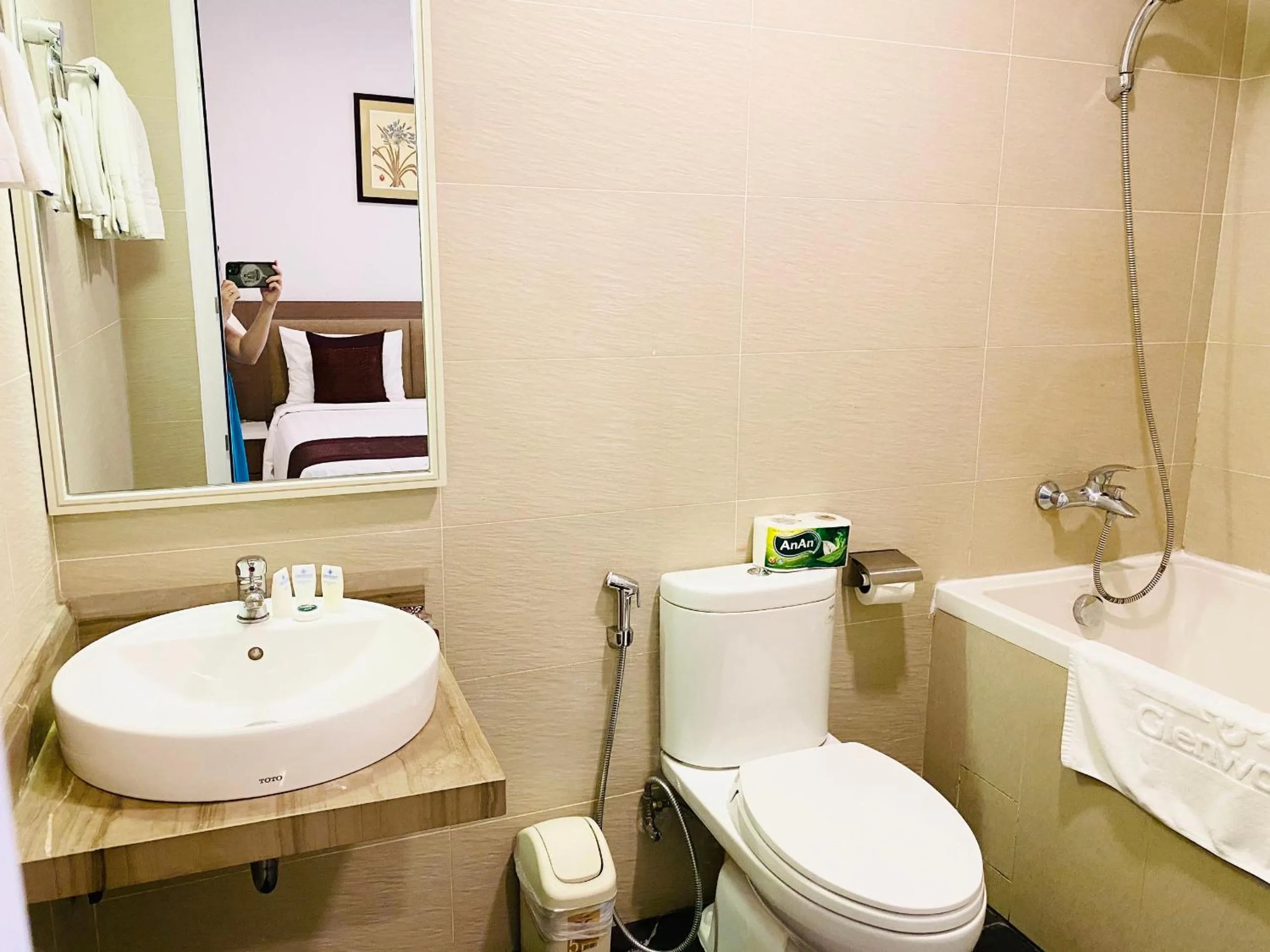 Bathroom in Glenwood Suites