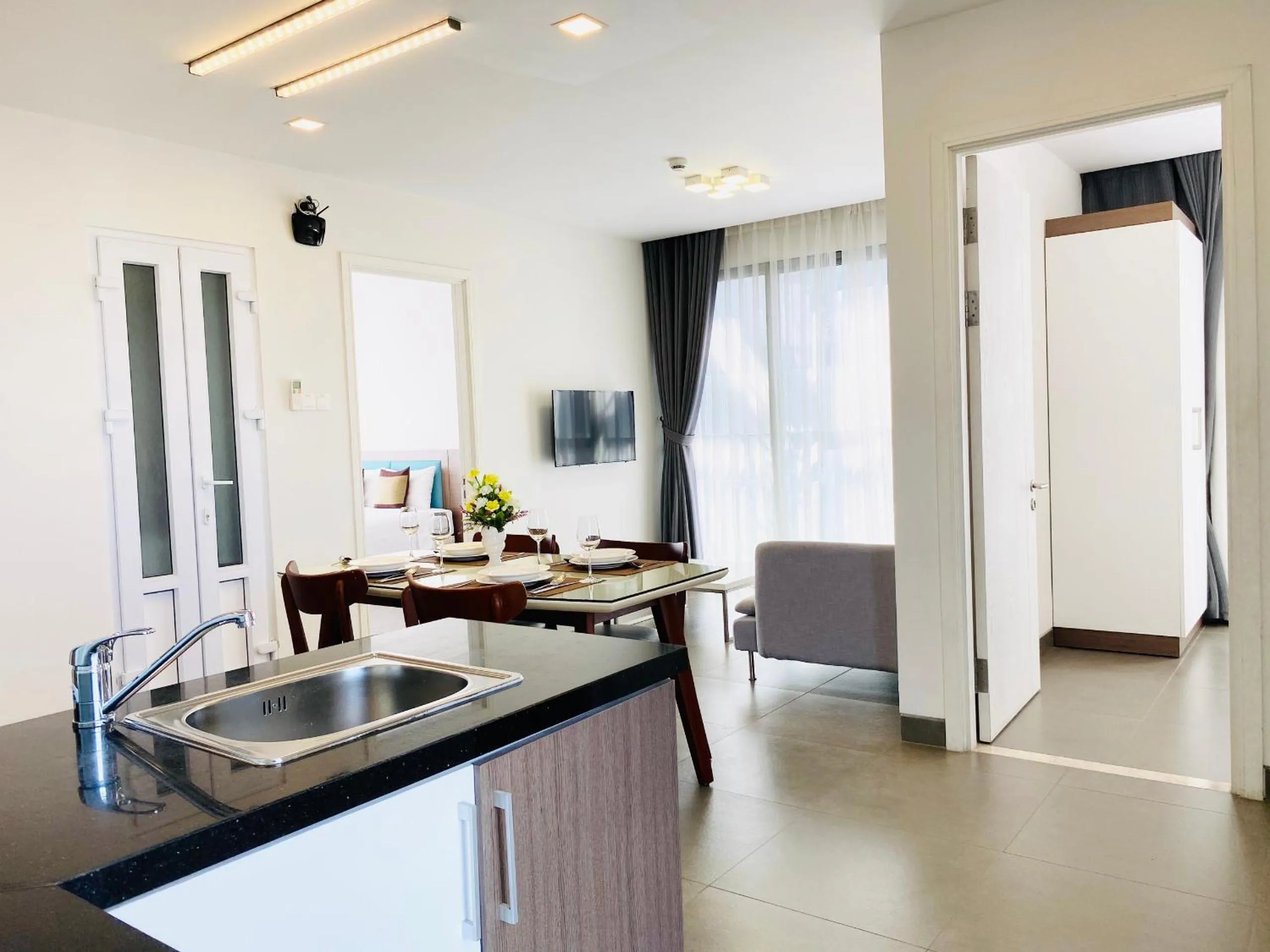 Kitchen or kitchenette in Glenwood Suites